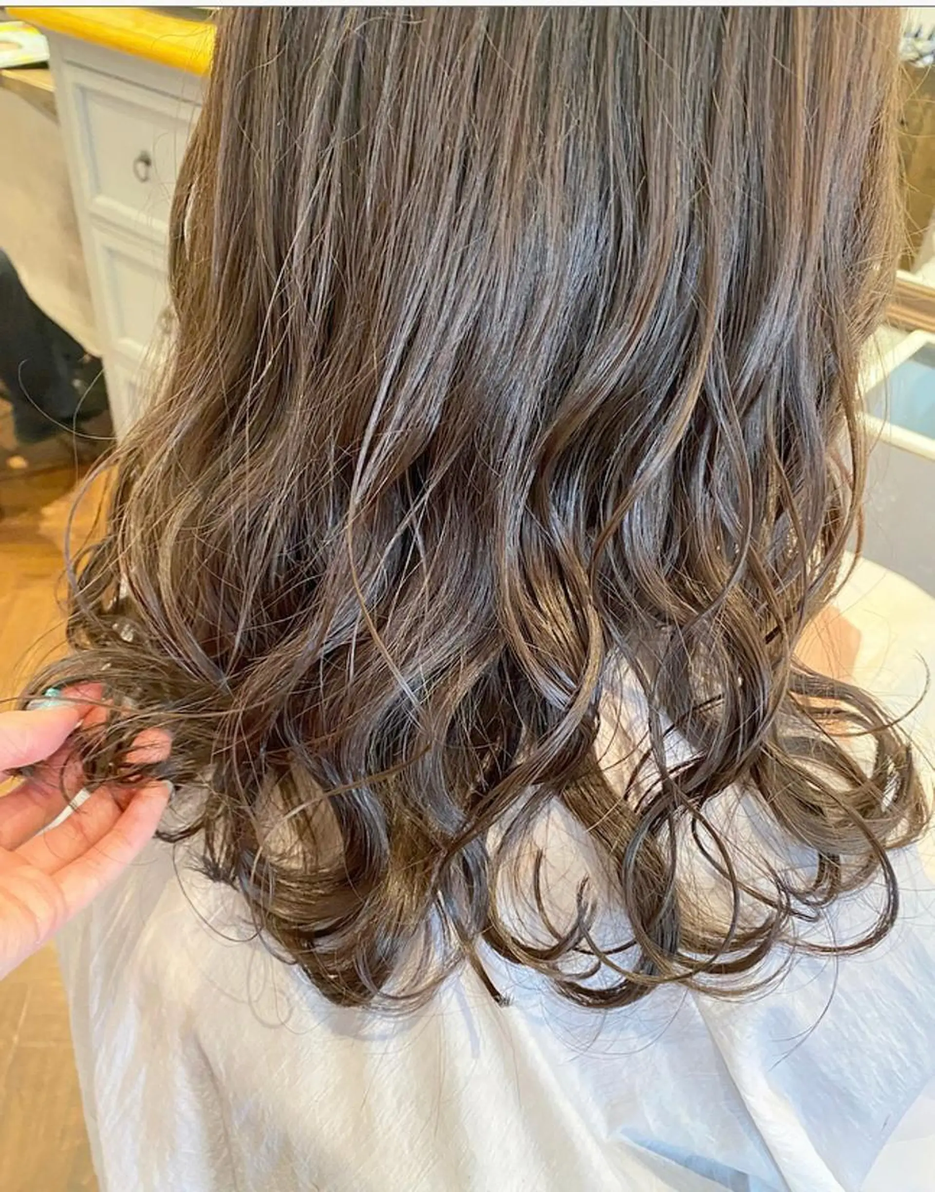 セミロング カラー ベージュカラー ブリーチ ブリーチなしカラー 🌈🌸あおき みちる🌟💗のヘアスタイル