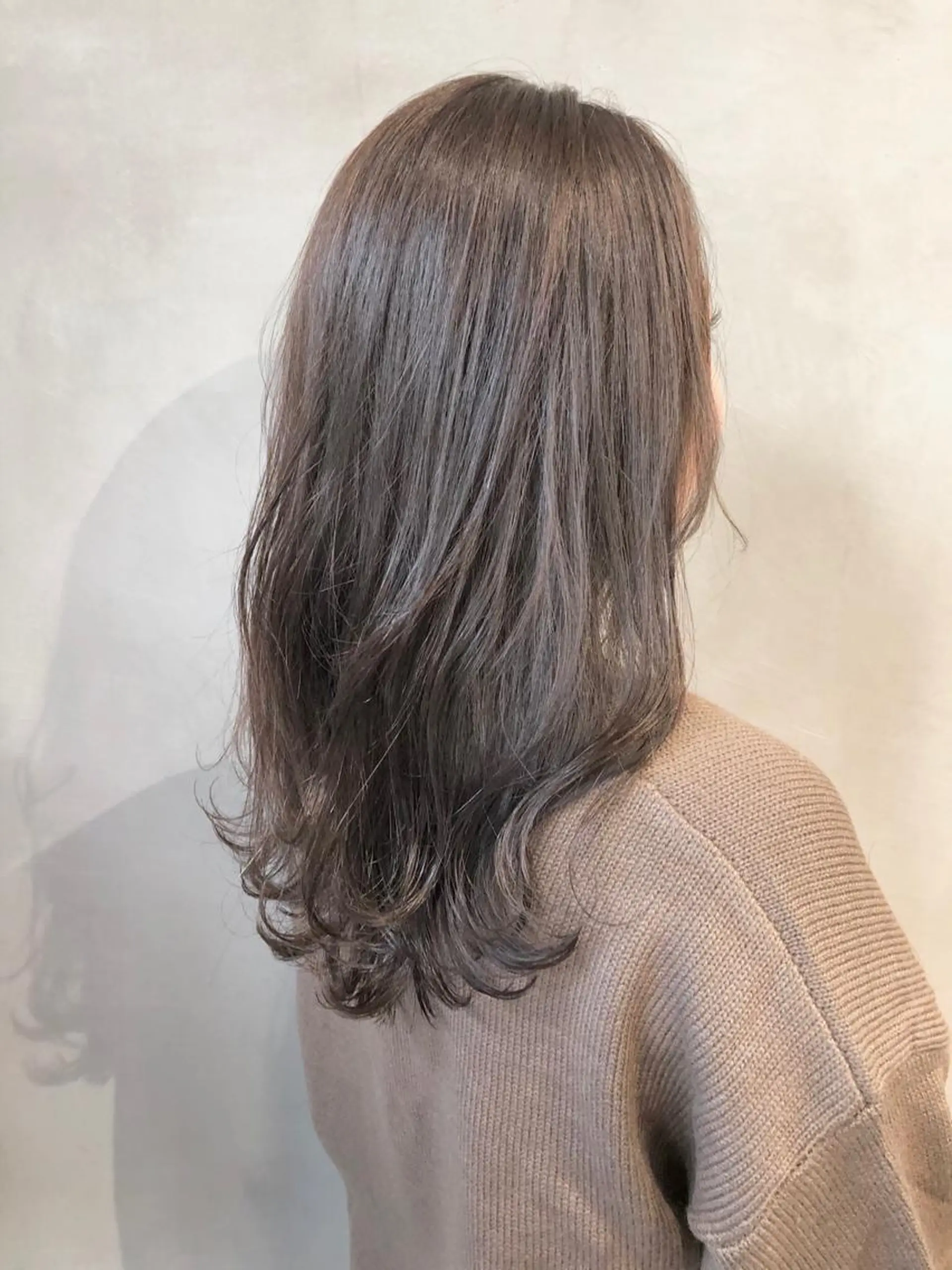 セミロング カラー イルミナカラー 酸性縮毛矯正のプロ 杉山玲介のヘアスタイル