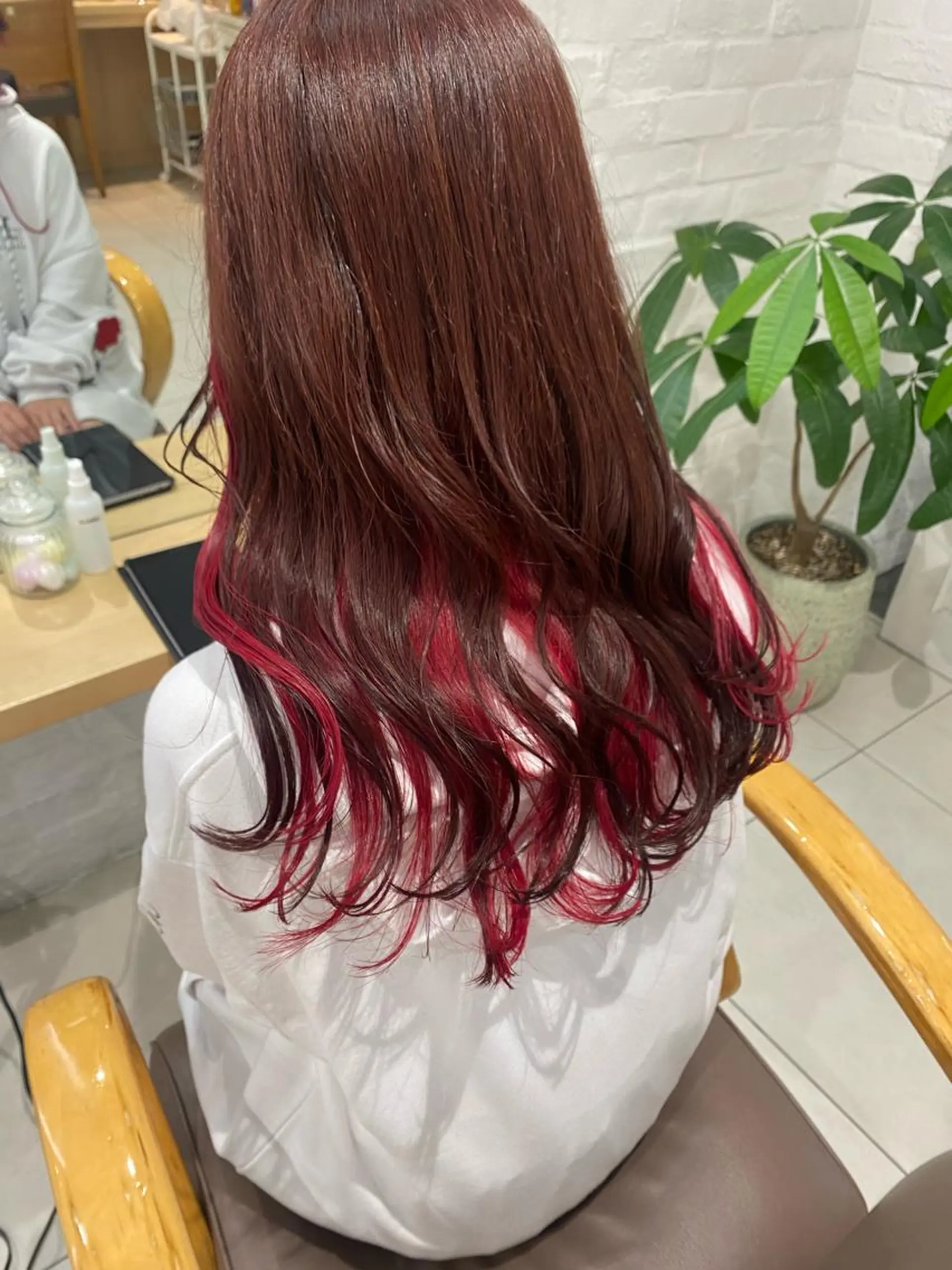 カラー Ida Akaneのヘアスタイル