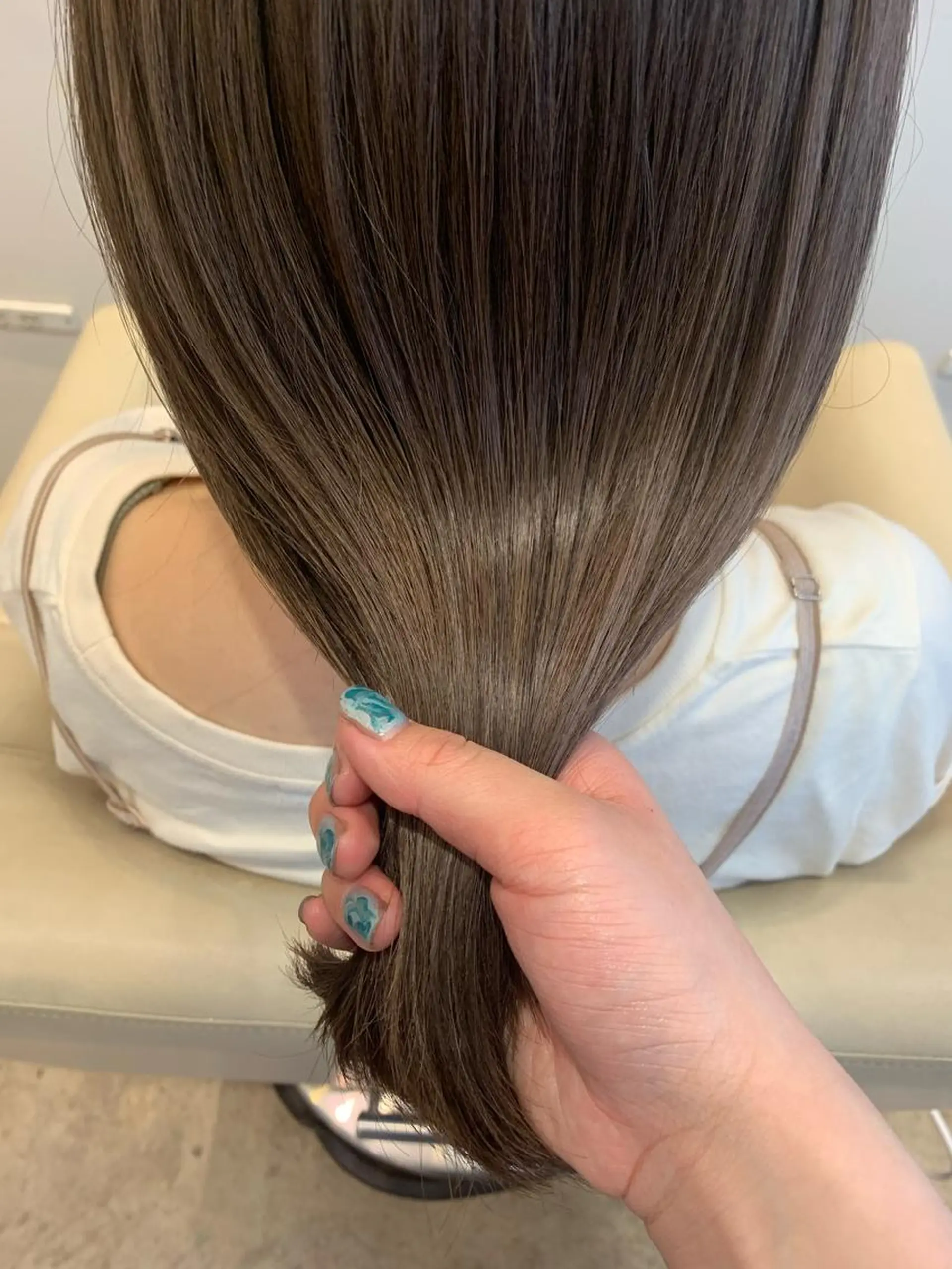 ミディアム カラー 透明感カラー グレージュ 【完全個室】大宮東口 暖色カラー/山崎唯奈のヘアスタイル