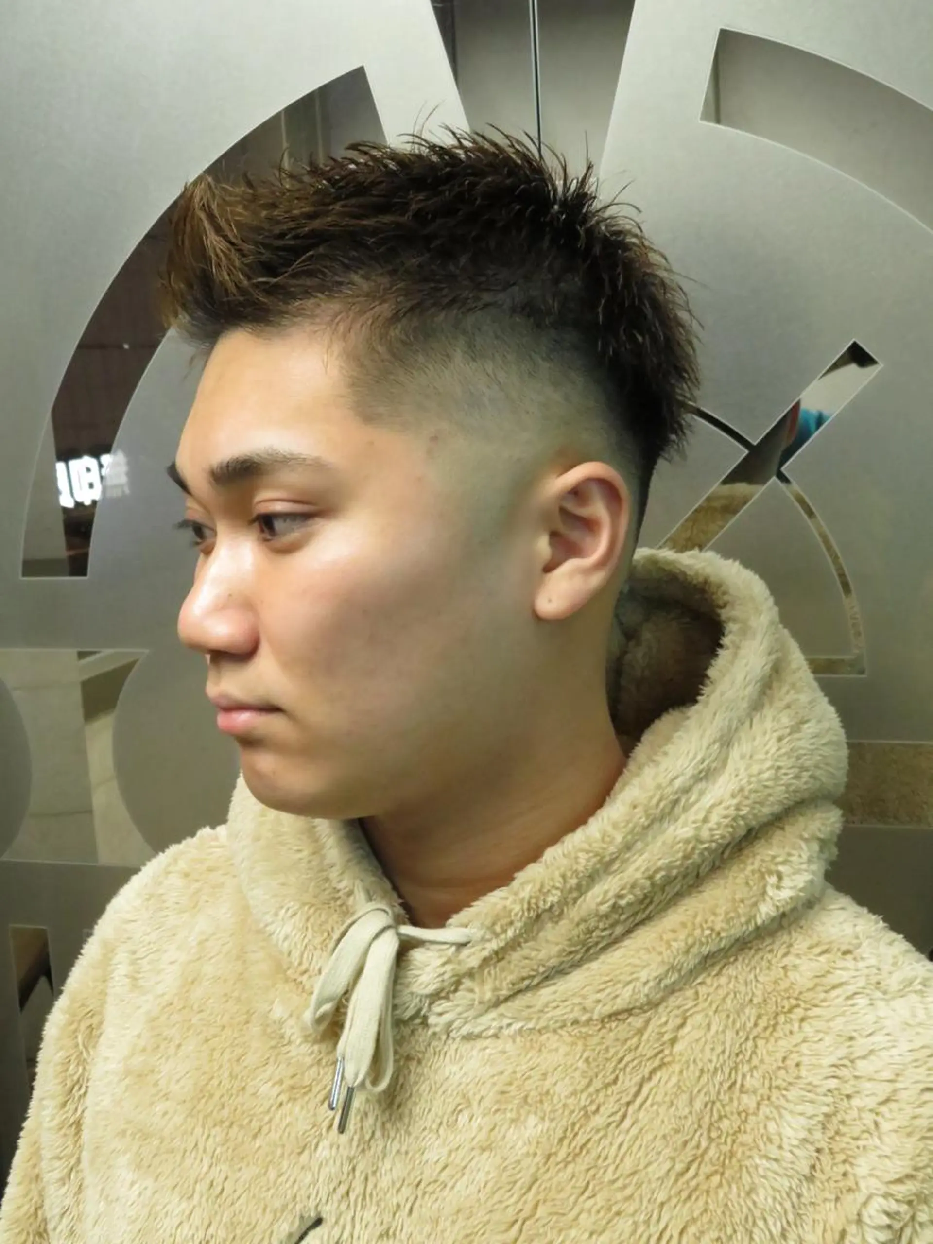 カラー メンズ Le'a所属・渋谷/フェード/ 國分 翔のヘアスタイル