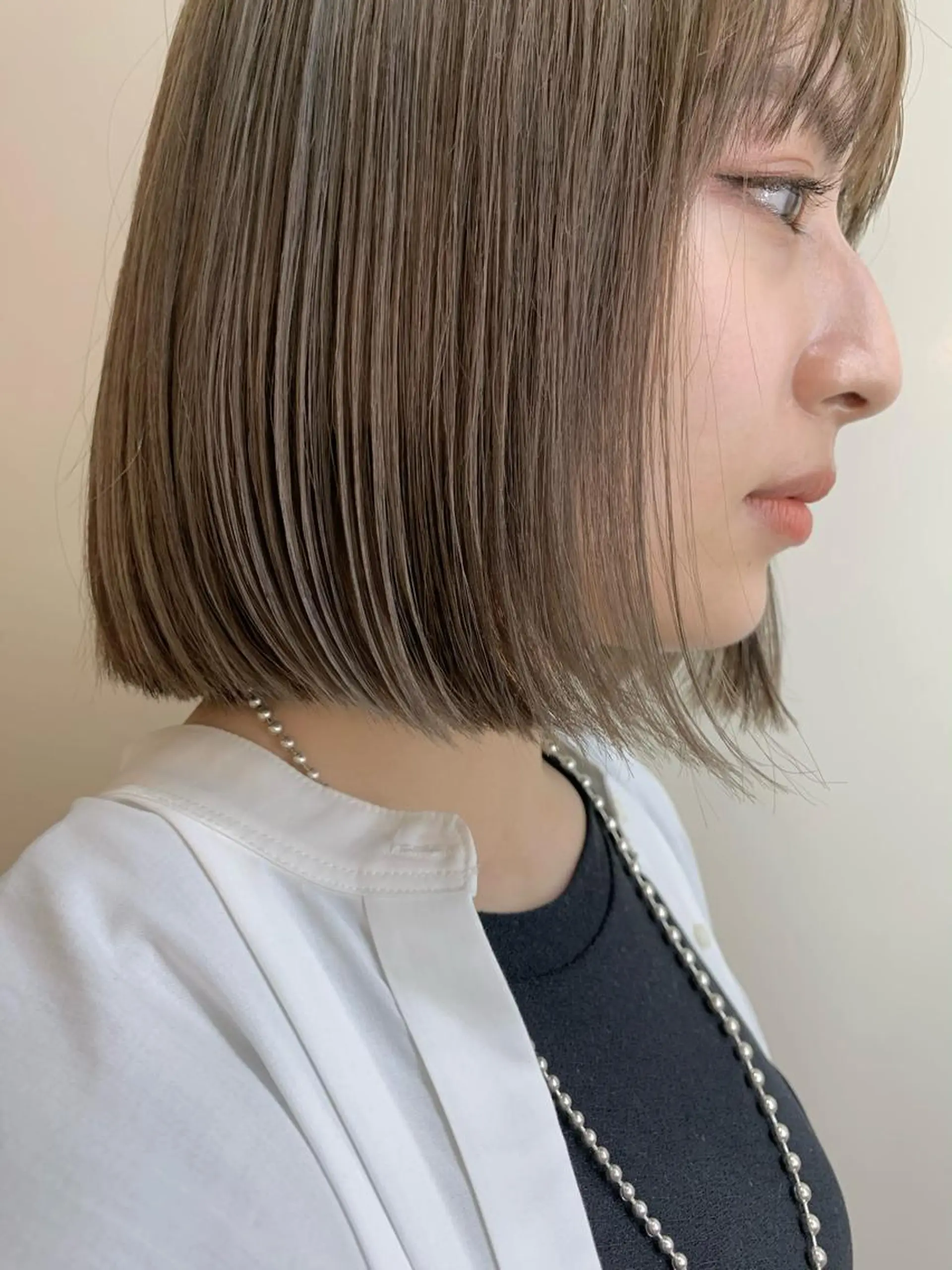 ミディアム カラー ベージュカラー グレージュ 桃果 momokaのヘアスタイル