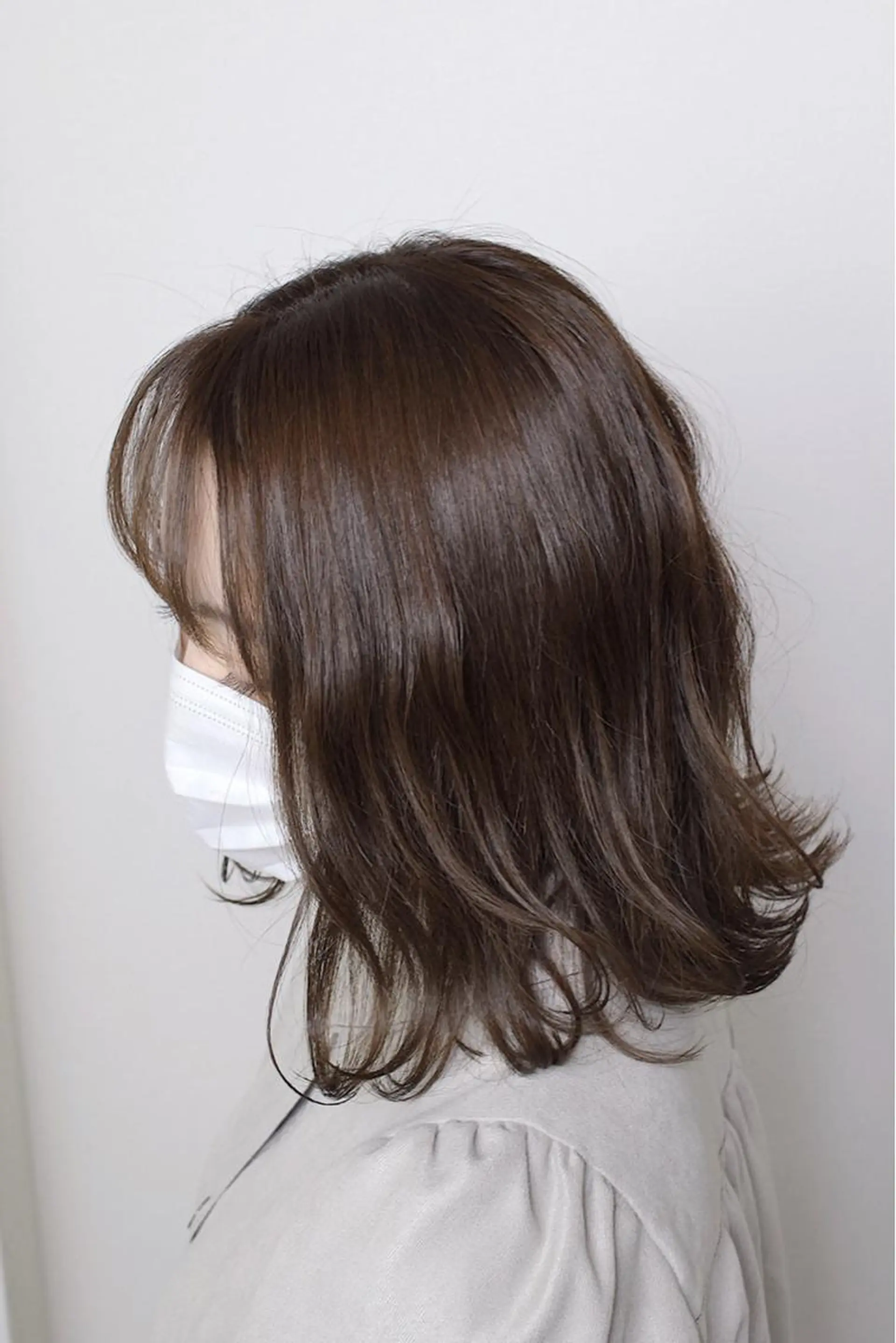 ミディアム カラー ベージュカラー 外ハネヘア カット ヘアカラー 土居 正季のヘアスタイル