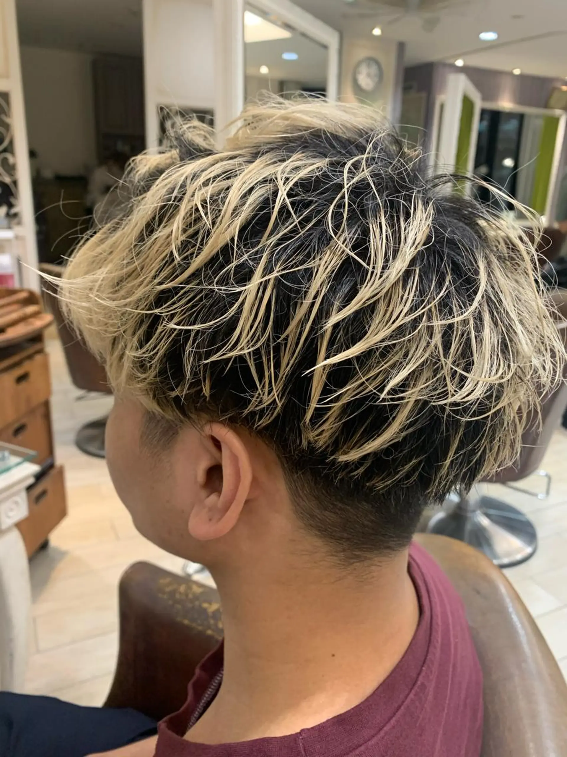 ショート カラー パーマ ヘアアレンジ メンズ 増渕 駿介のヘアスタイル