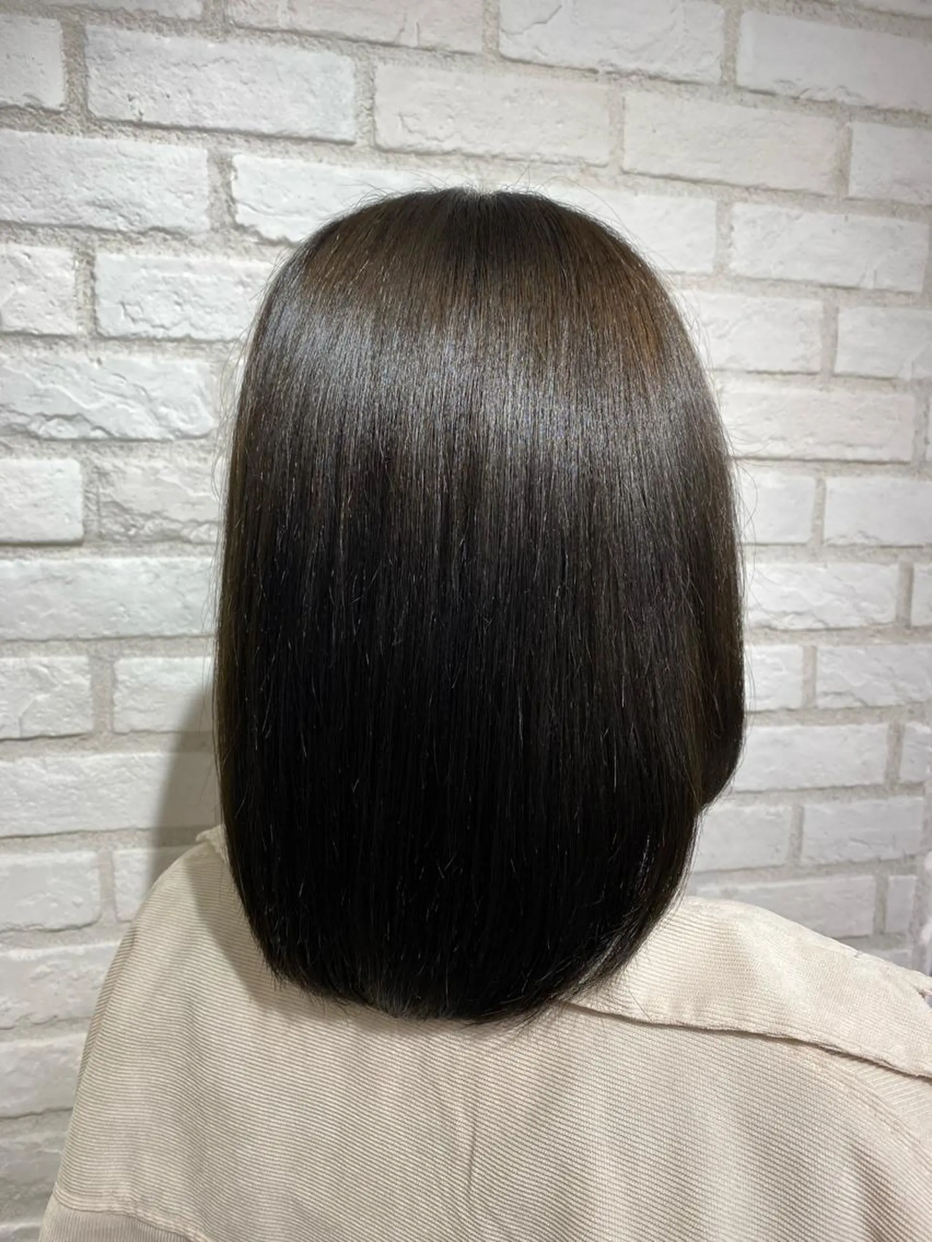 ミディアム カラー 加藤 陽萌のヘアスタイル