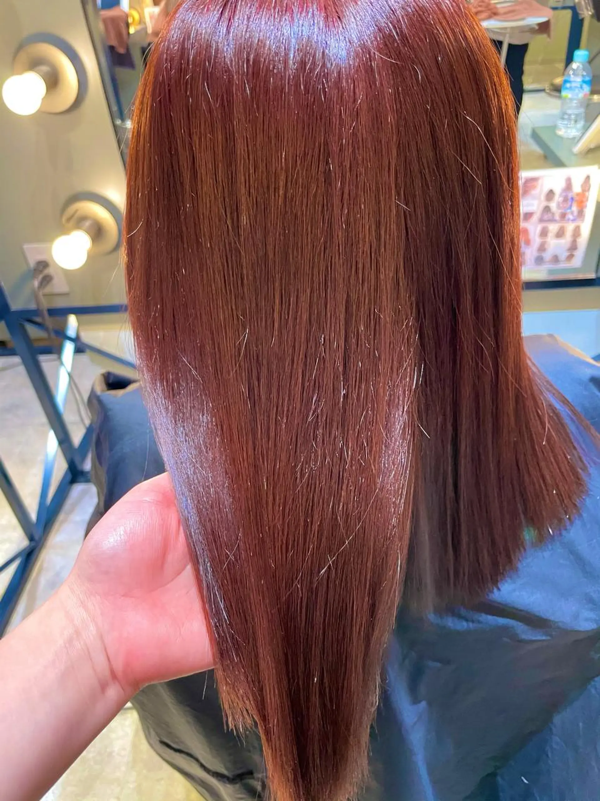 セミロング 横山 菜摘のヘアスタイル