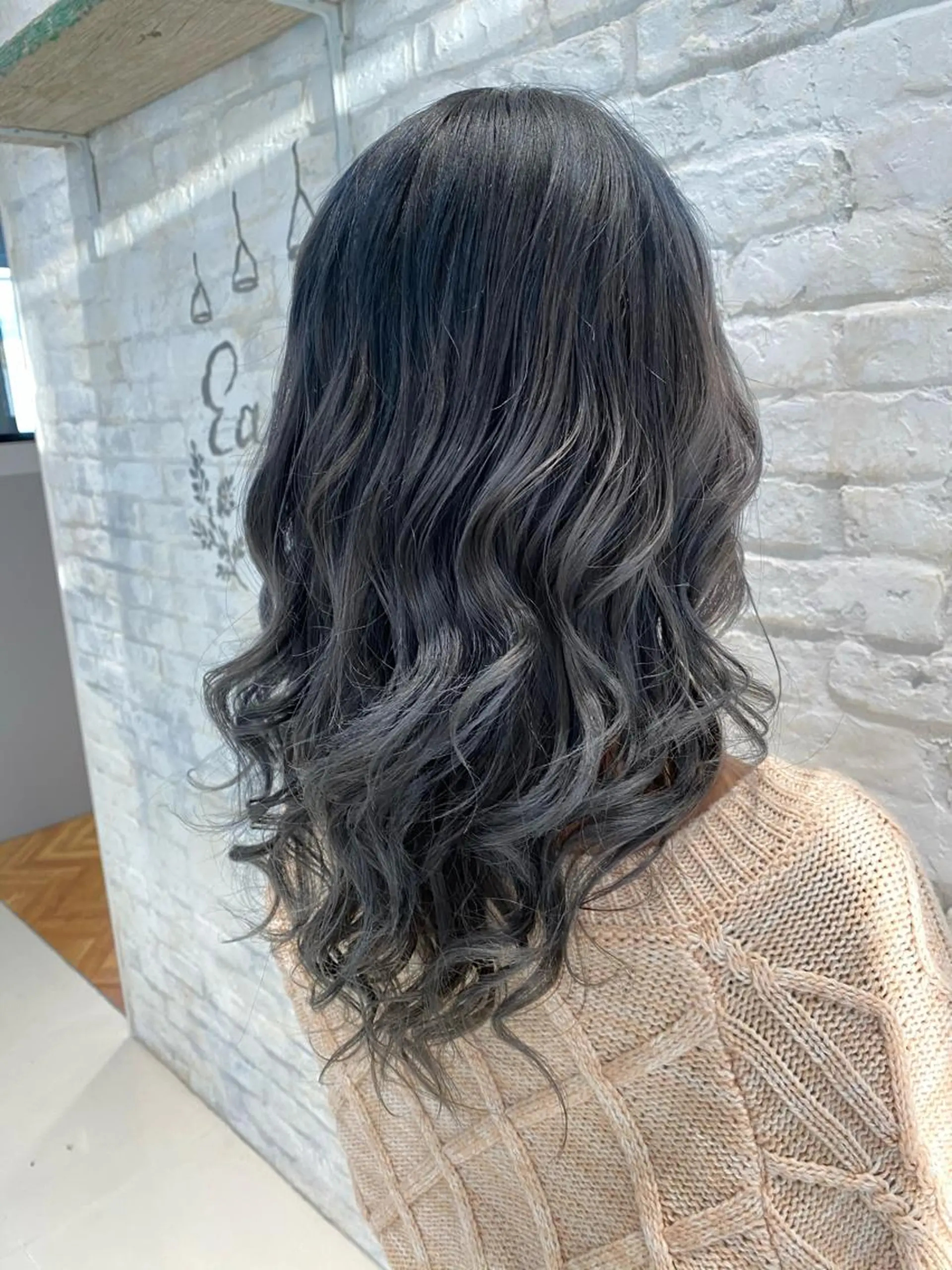 セミロング EARTH  紫竹山 🦋本間未来🦋のヘアスタイル