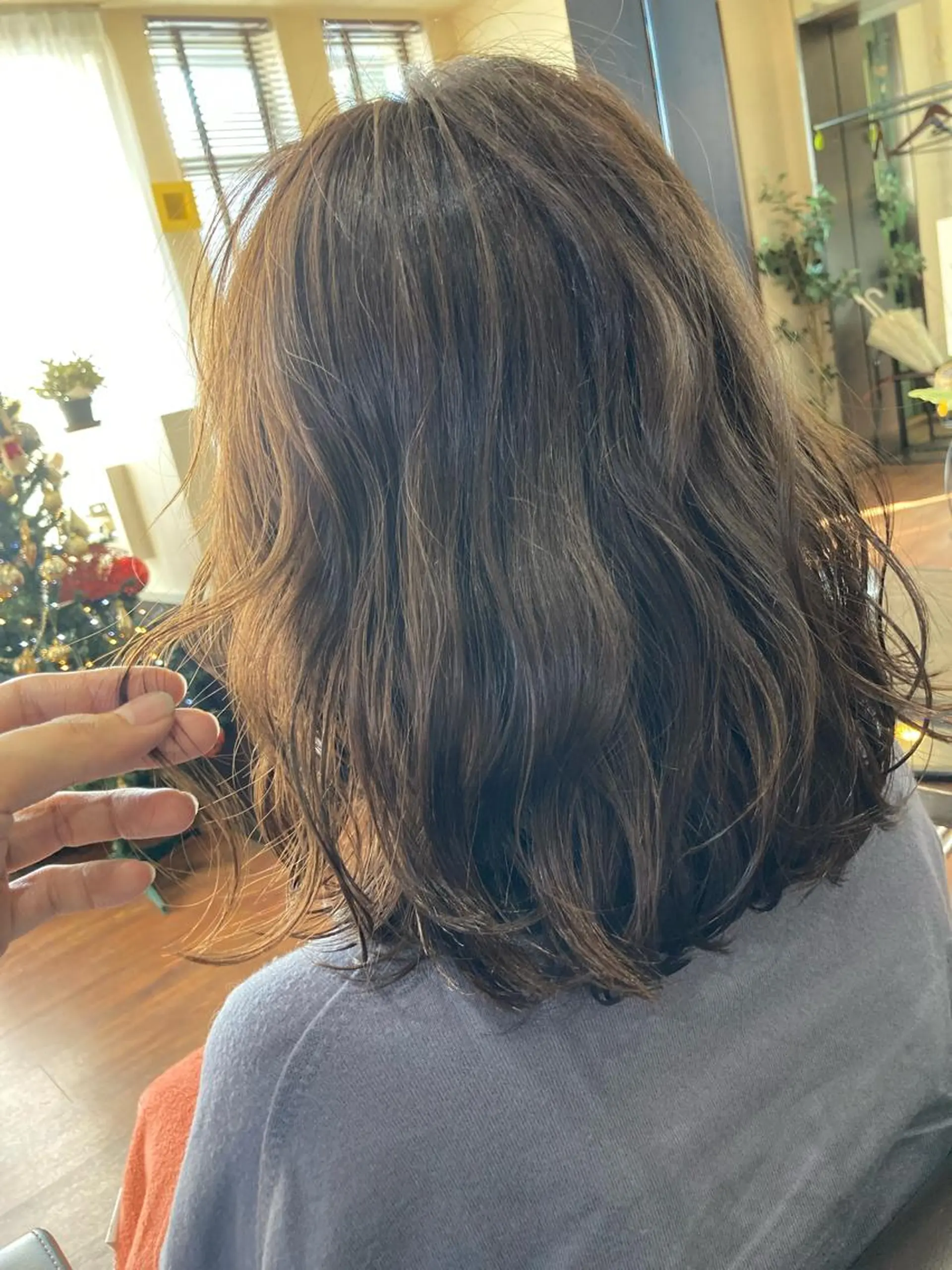 ミディアム カラー ベージュカラー パーマが得意な【最高 悠斗】のヘアスタイル