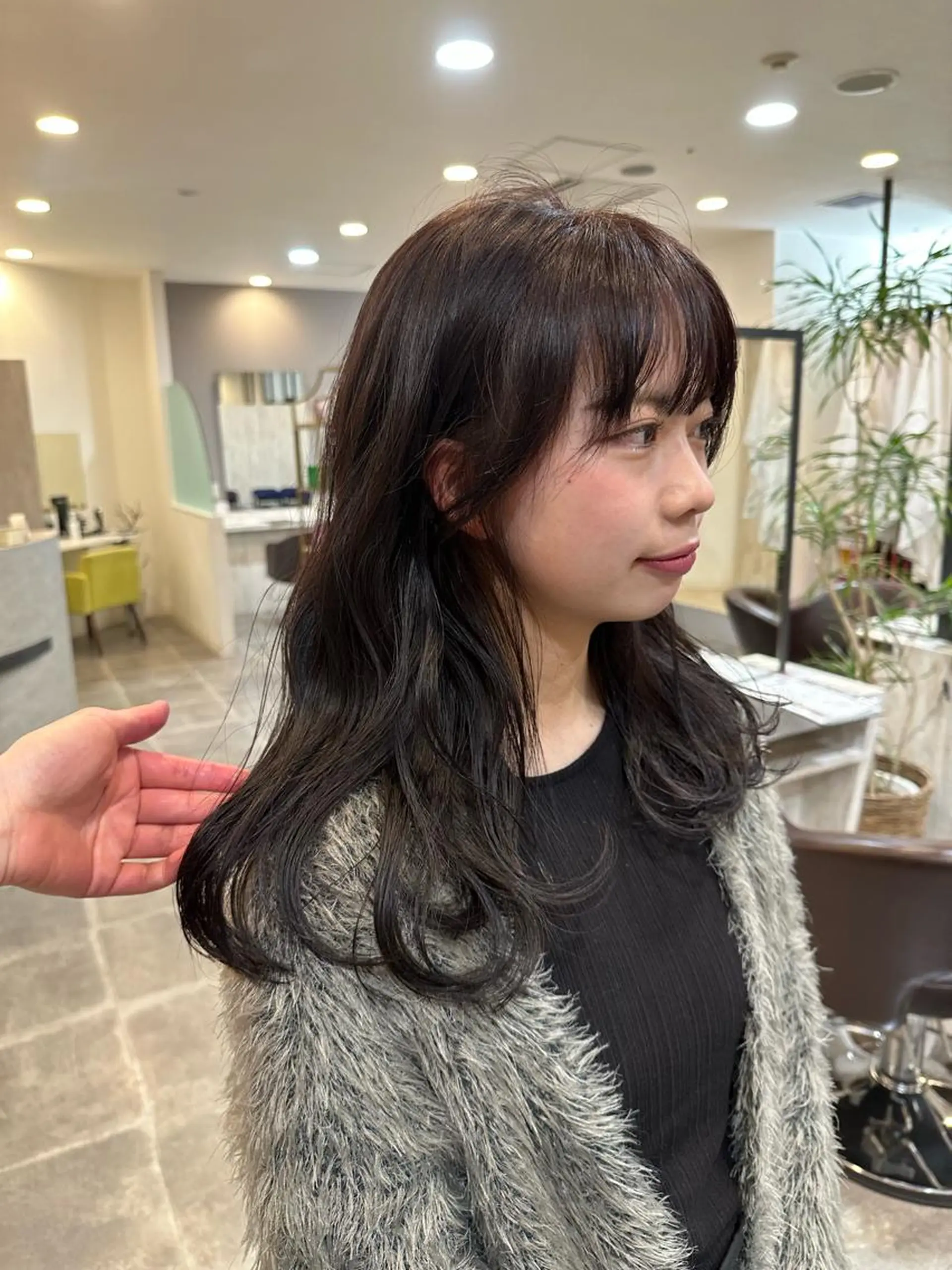 セミロング ラベンダーブラウン ノンダメージ 🥑mikubanのヘアスタイル