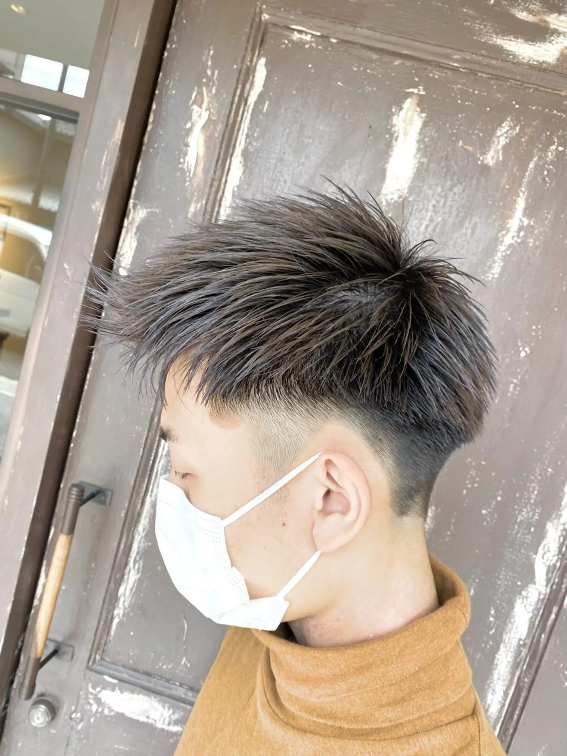 カラー メンズ グレージュ シルバー シルバーグレージュ ヘアカラー 川越 輝梨奈のヘアスタイル