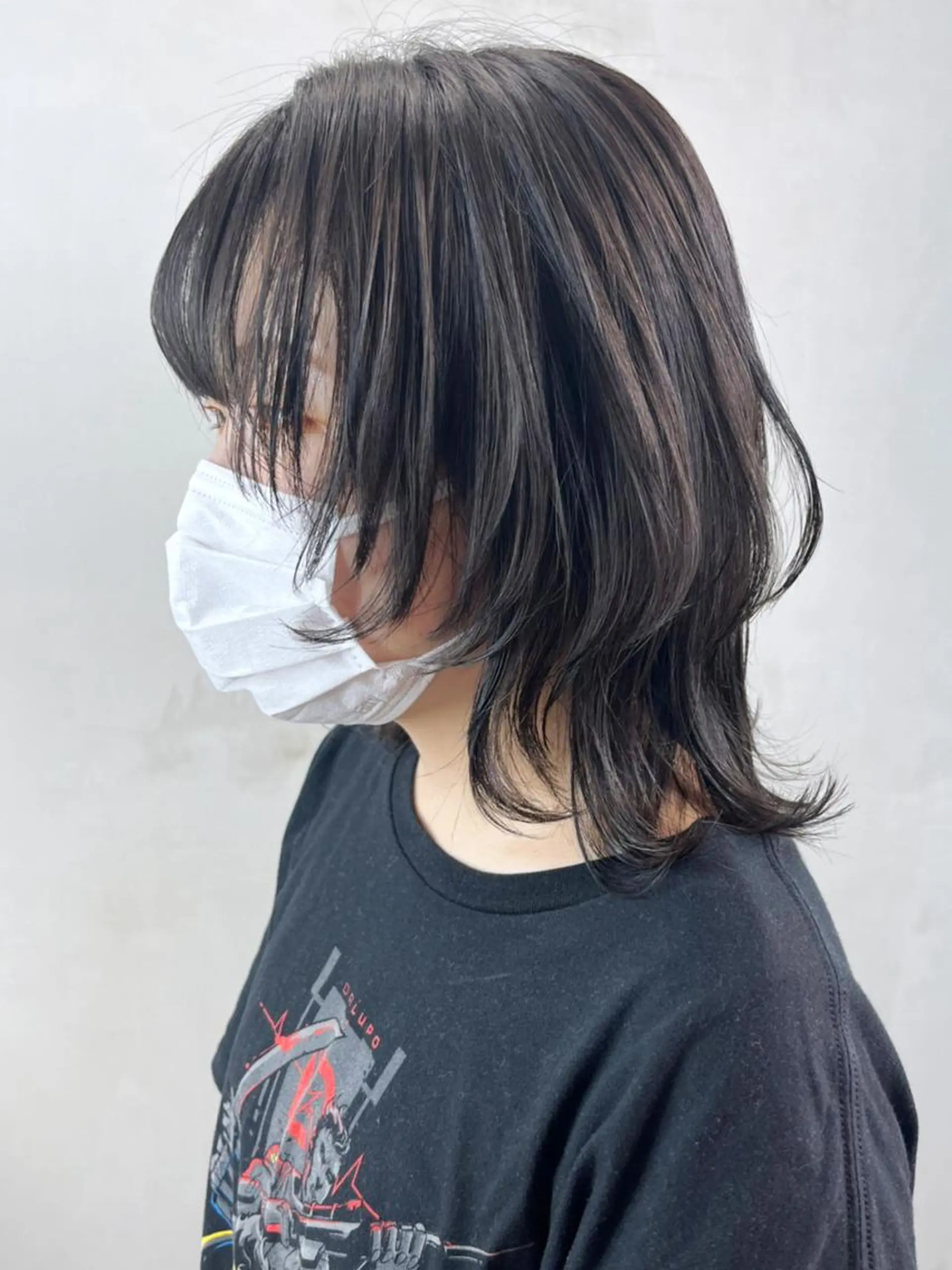 ミディアム カラー ウルフカット ITbyALBUM 中野店のヘアスタイル