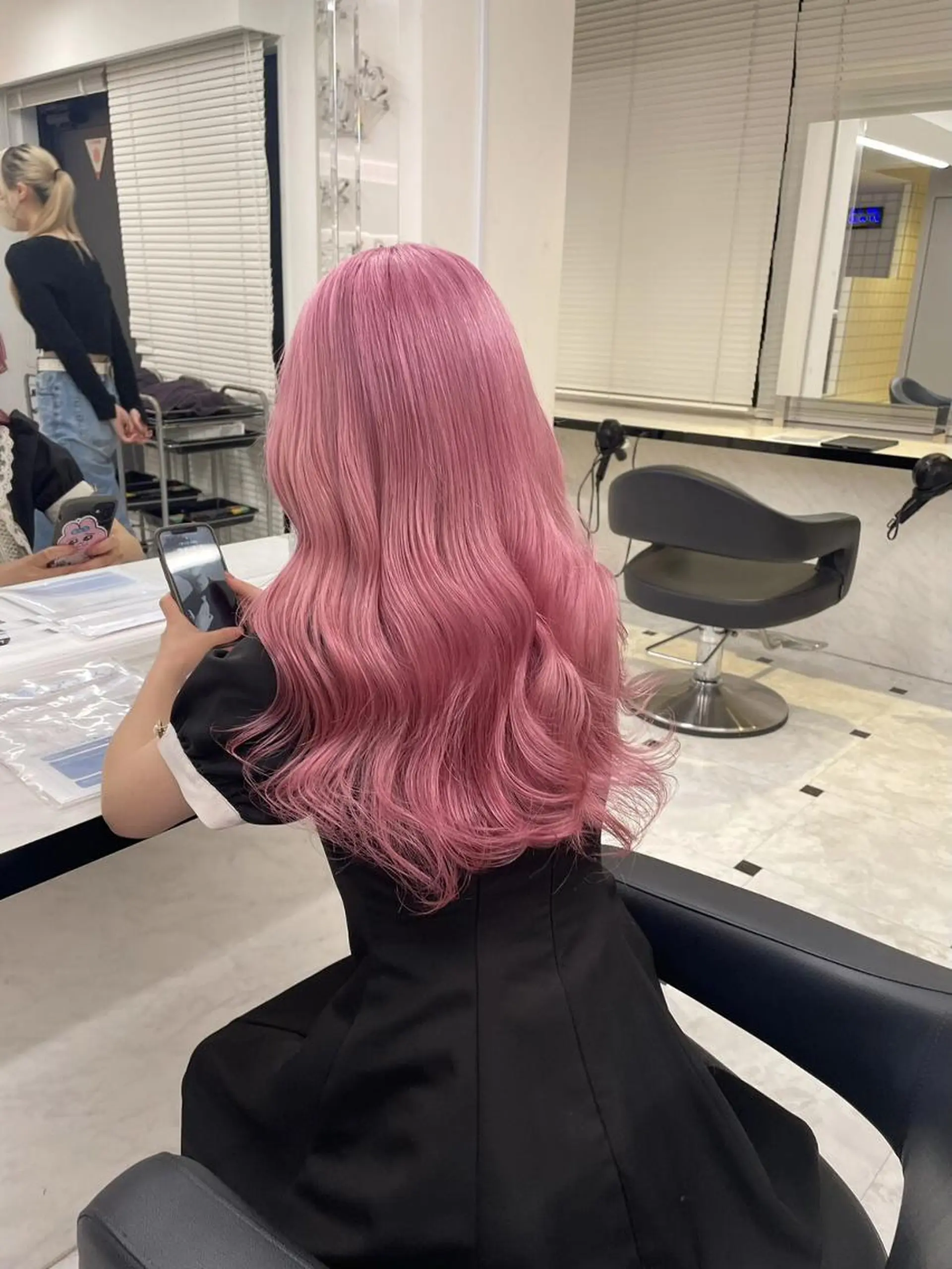 ロング カラー ヘアカラー ピンク・ベージュ🩰 カラー🫧とらのヘアスタイル