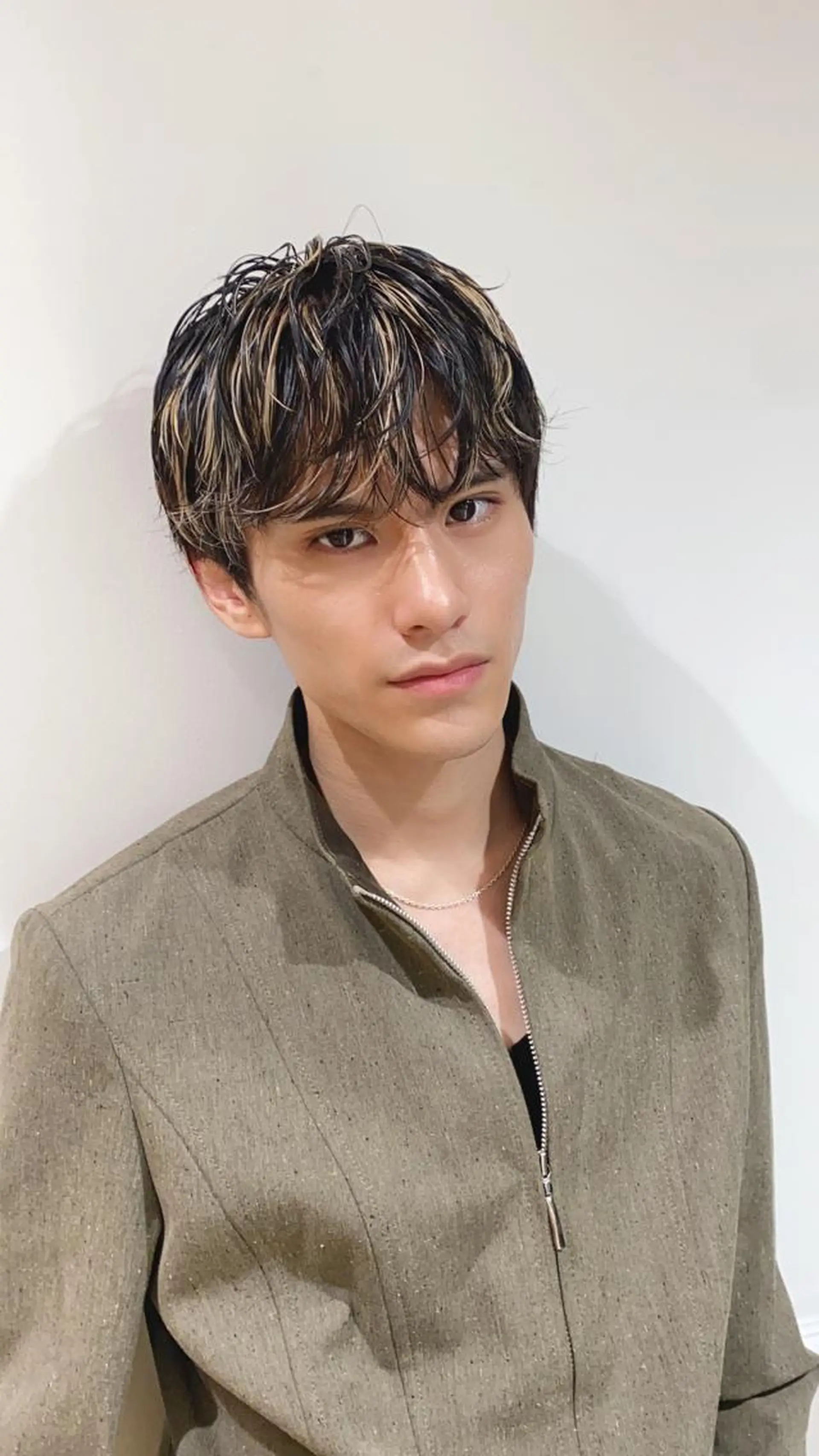 ショート カラー メンズ メンズハイライト マッシュ ハイライトカラー ハイライト Emerge渋谷店所属・パーマ/レイヤー 🐯ヒョウガ🐯のヘアスタイル