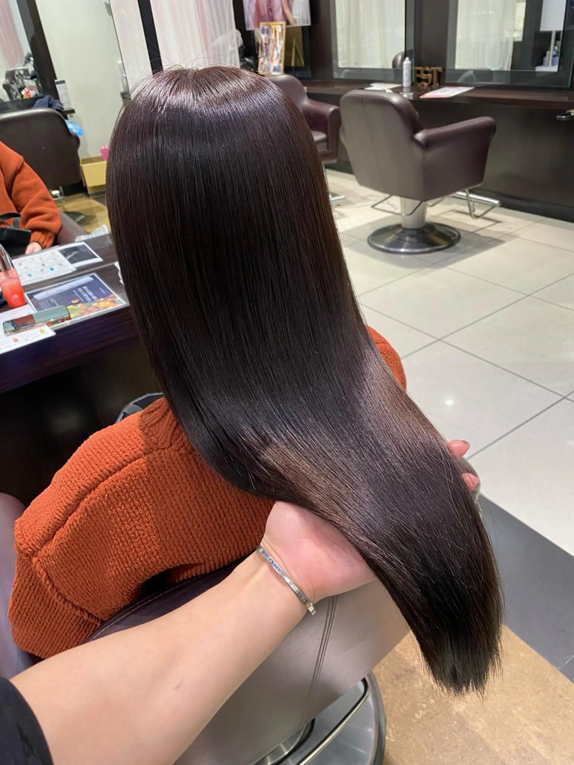 ロング カラー ヘアカラー トリートメント hina☺︎ 髪質改善/ストレートのヘアスタイル