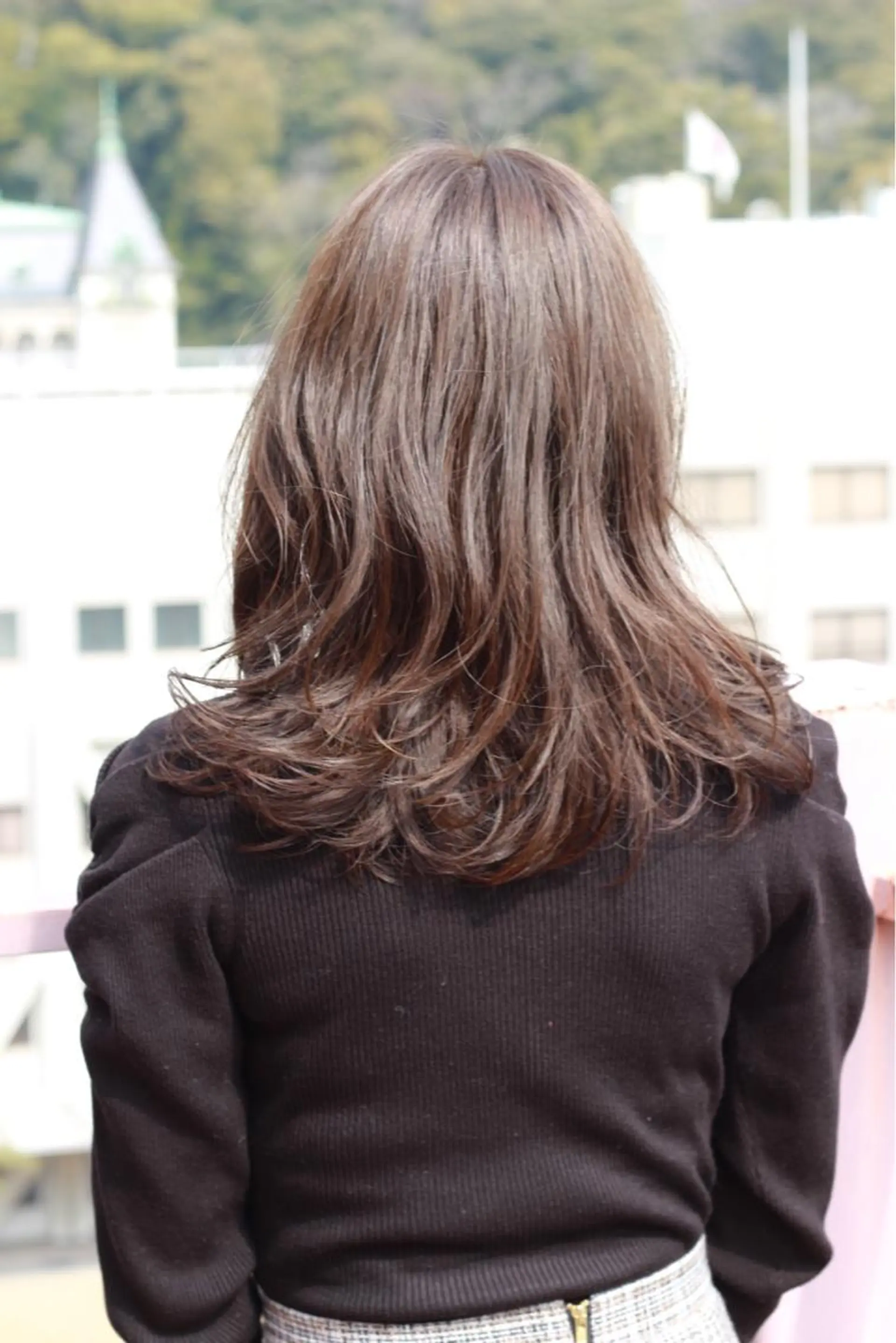 ミディアム カラー パーマ ミディアムパーマ ベージュカラー オリーブベージュ カット ヘアカラー Viage （ビアージュ）のヘアスタイル