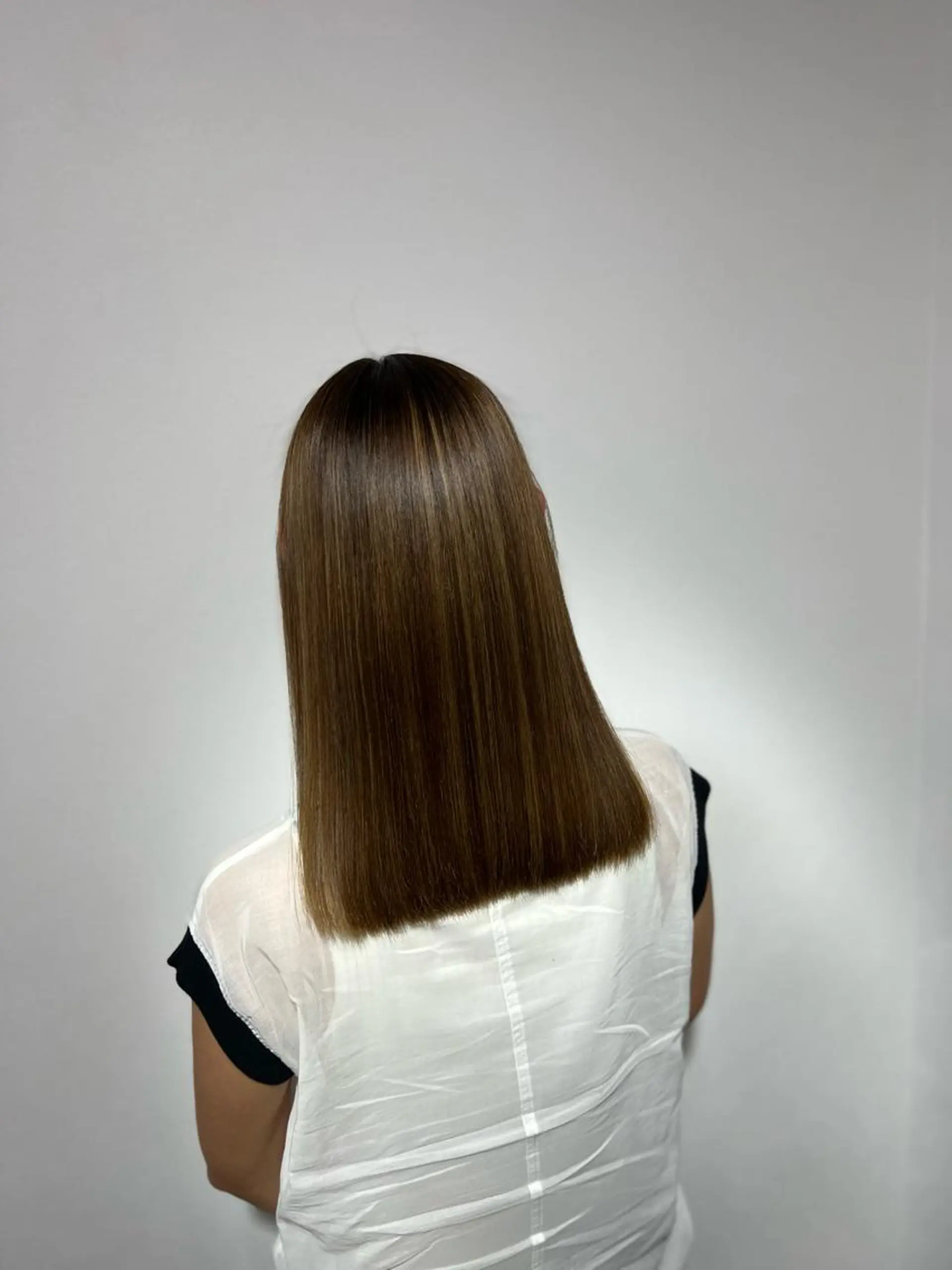 セミロング カラー バレイヤージュ ブリーチ ケアブリーチ ダブルカラー ハイライトカラー 神戸ボブ✂️ ioe三宮/田 伸佳のヘアスタイル