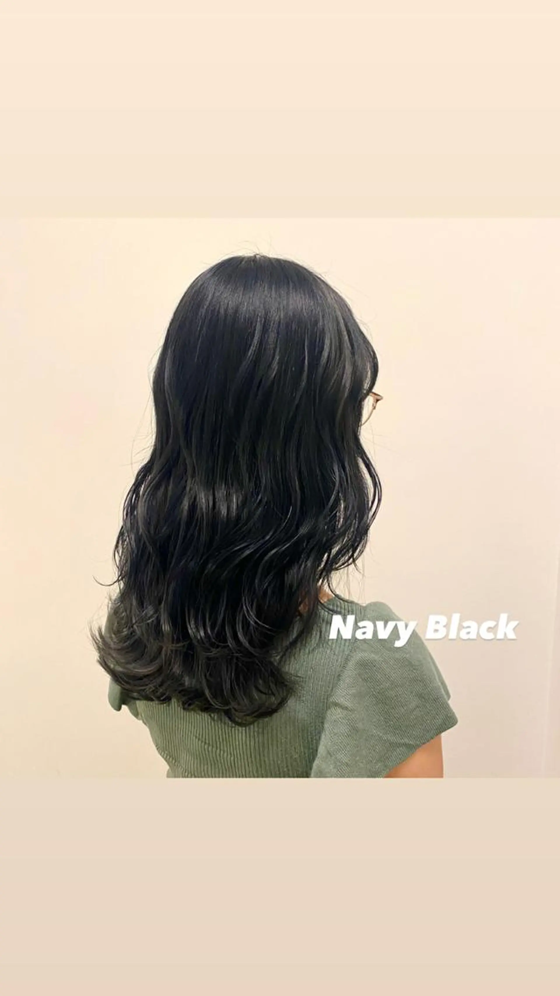 ロング カラー メンズ 黒髪 ネイビーカラー レイヤーカット 韓国スタイル Akiraのヘアスタイル