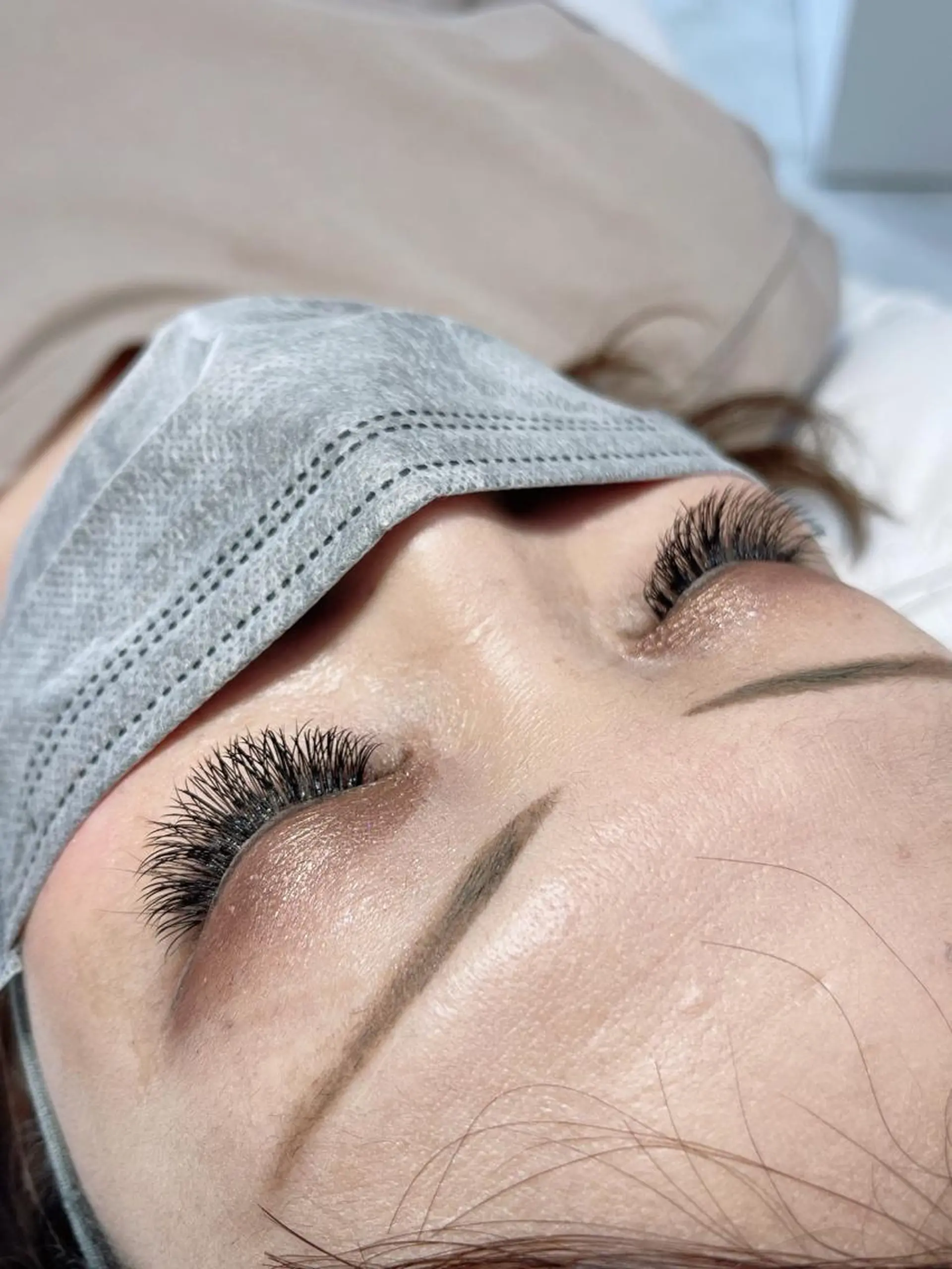 マツエク・マツパ フラットラッシュ SPINEL Sawaのヘアスタイル