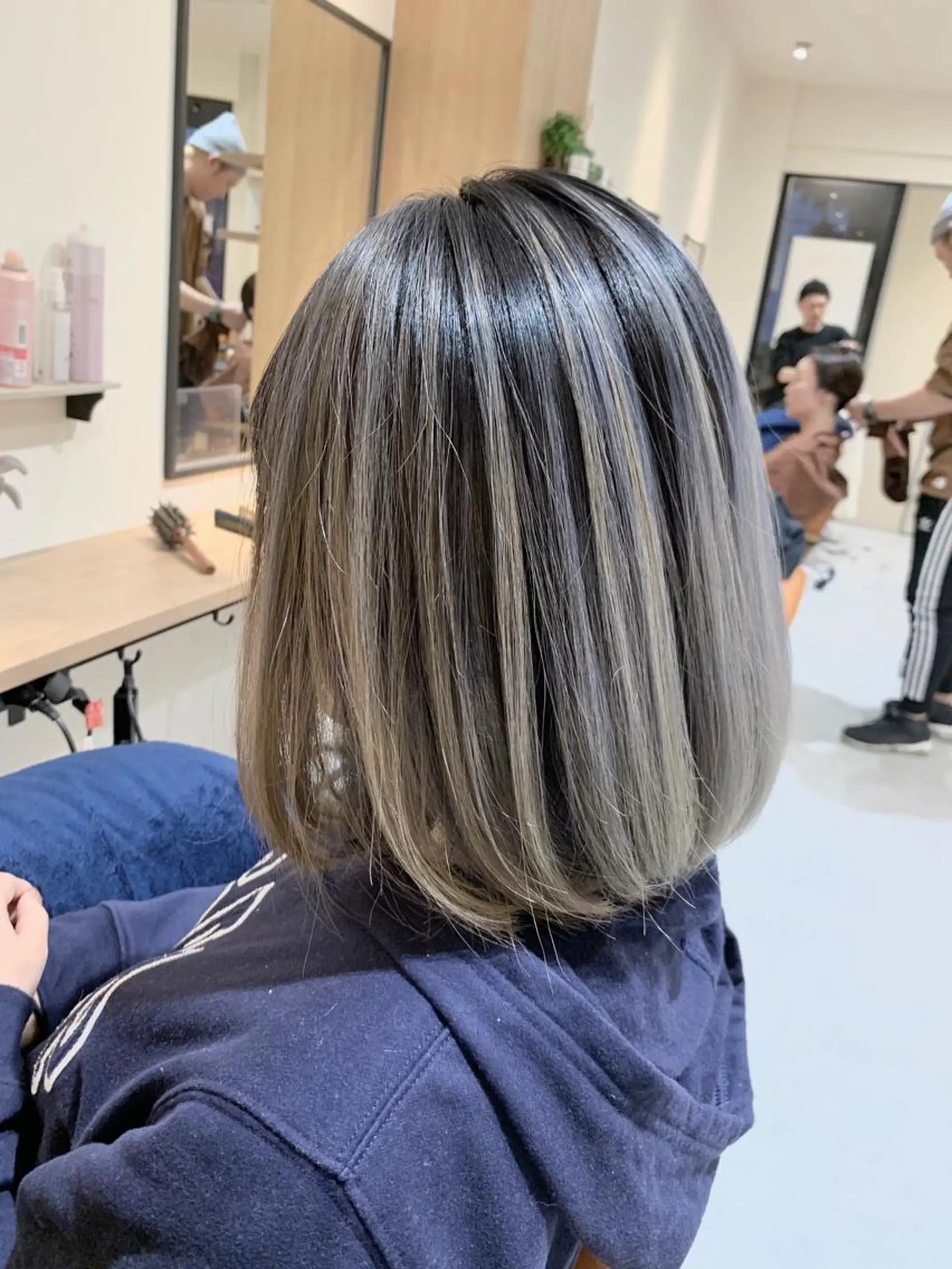 ミディアム カラー バレイヤージュ レイヤーカット オーナースタイリスト 宗正淳志のヘアスタイル