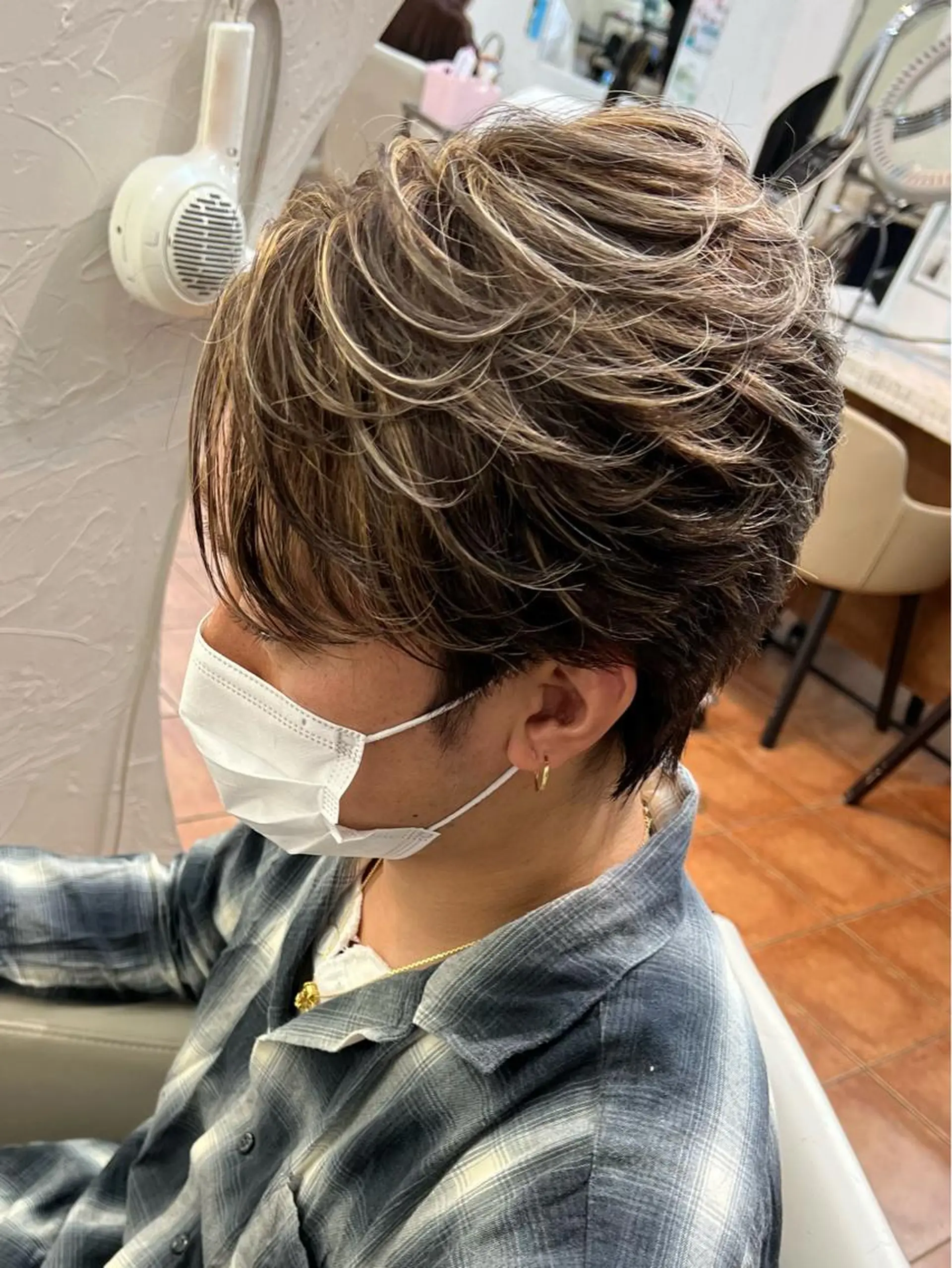 カラー メンズ メンズハイライト ハイライトカラー ヘアカラー 髪質改善サロン Liko🌟のヘアスタイル