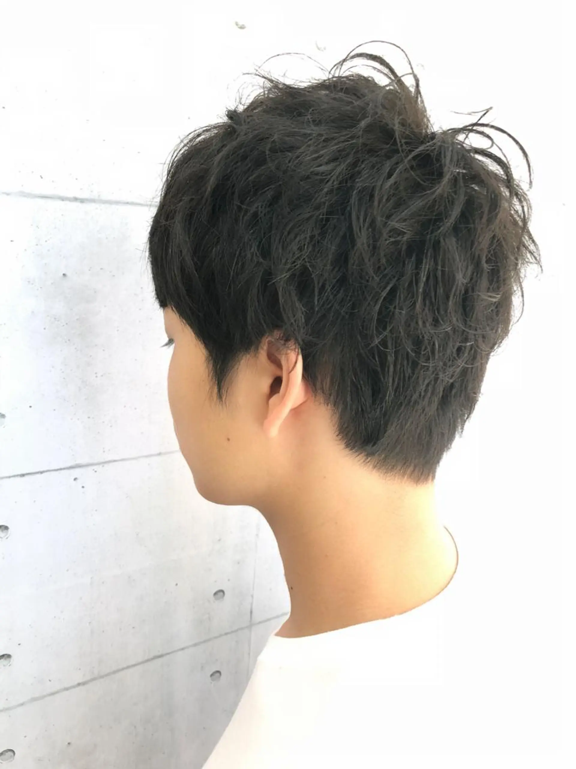 ショート パーマ メンズ マッシュ メンズパーマ レイヤーカット ショートヘア 北脇 健治のヘアスタイル