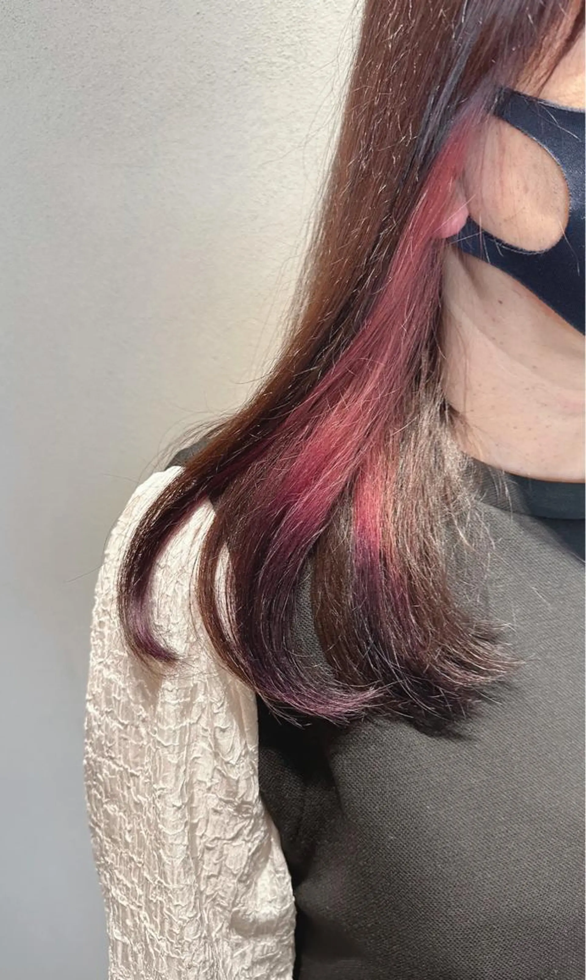 カラー グラデーションカラー インナーカラー ラベンダーカラー ピンクカラー 内田 成美のヘアスタイル