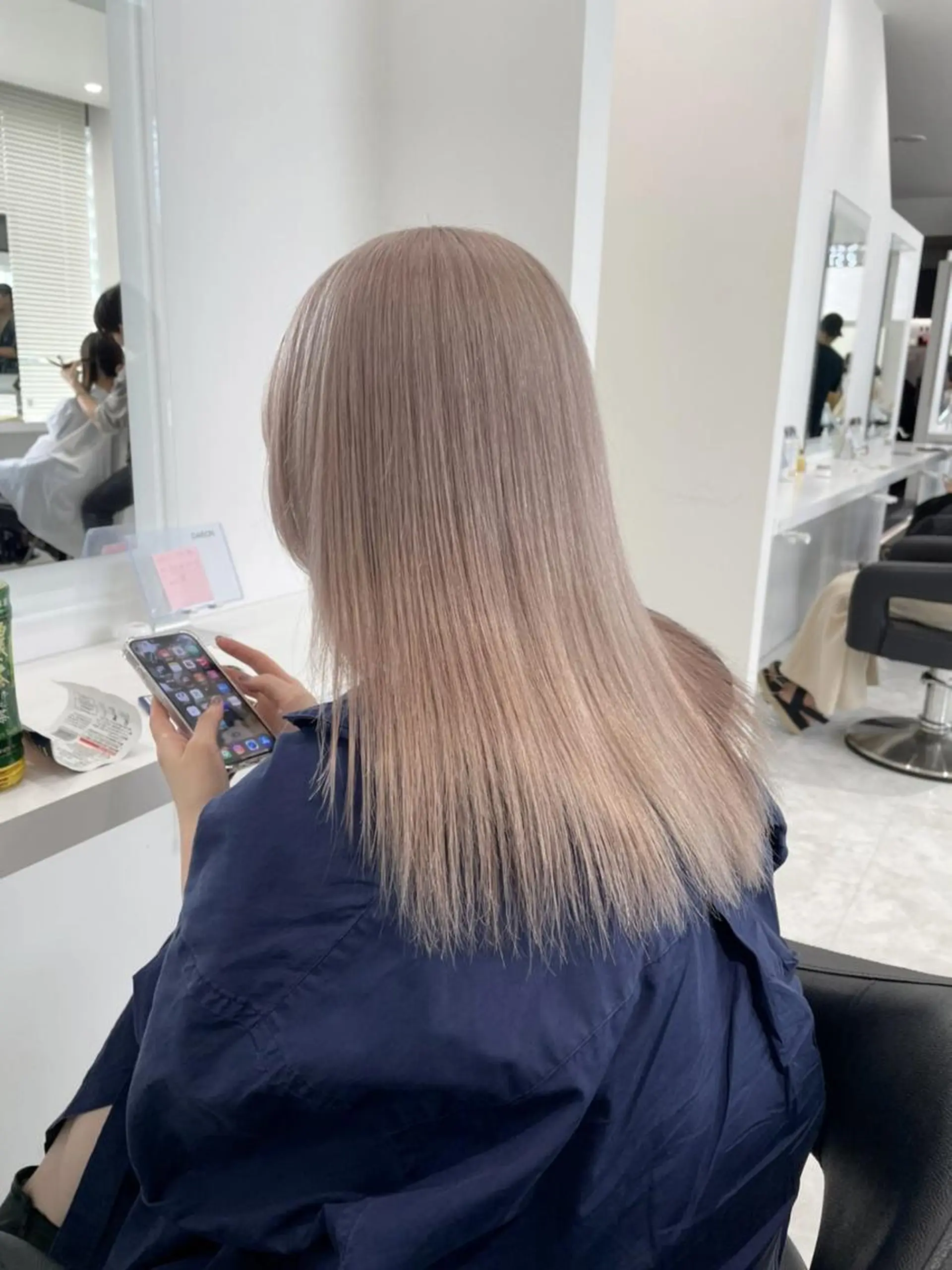 カラー ヘアカラー トリートメント 名古屋ムラ修正 ハイトーンのヘアスタイル