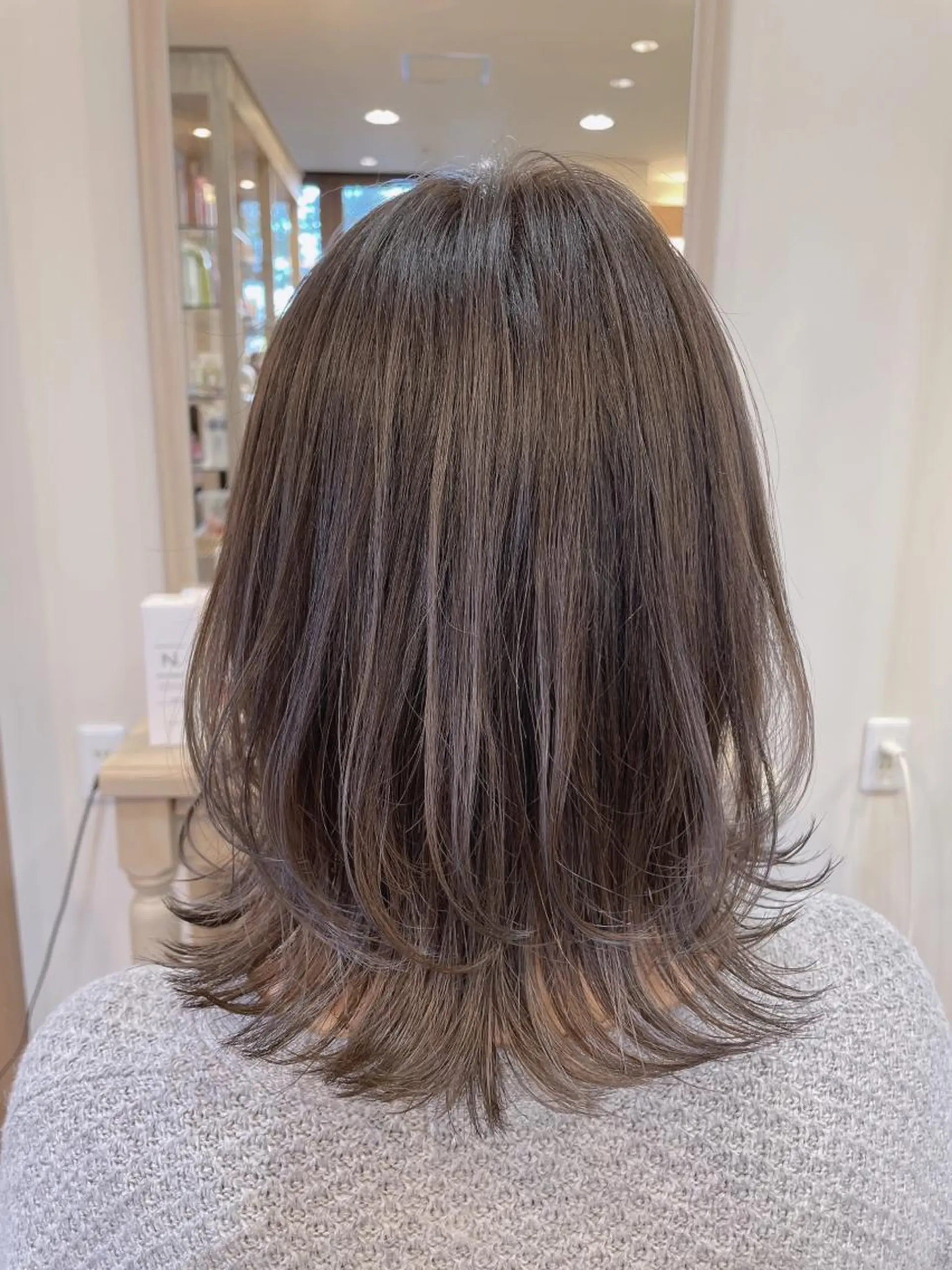 ミディアム カラー アッシュ ブリーチ ケアブリーチ ハイライトカラー くびれヘア カット ヘアカラー 尚平 40代からの 髪質改善専門のその他イメージ