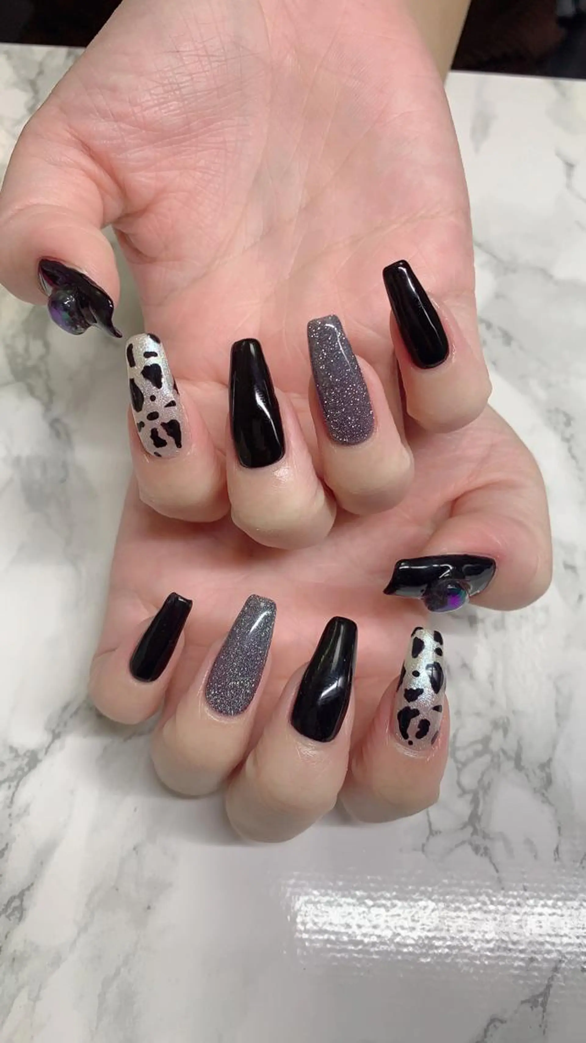 ネイル はな💎ネイル ワンホン、長さ出しのネイルデザイン