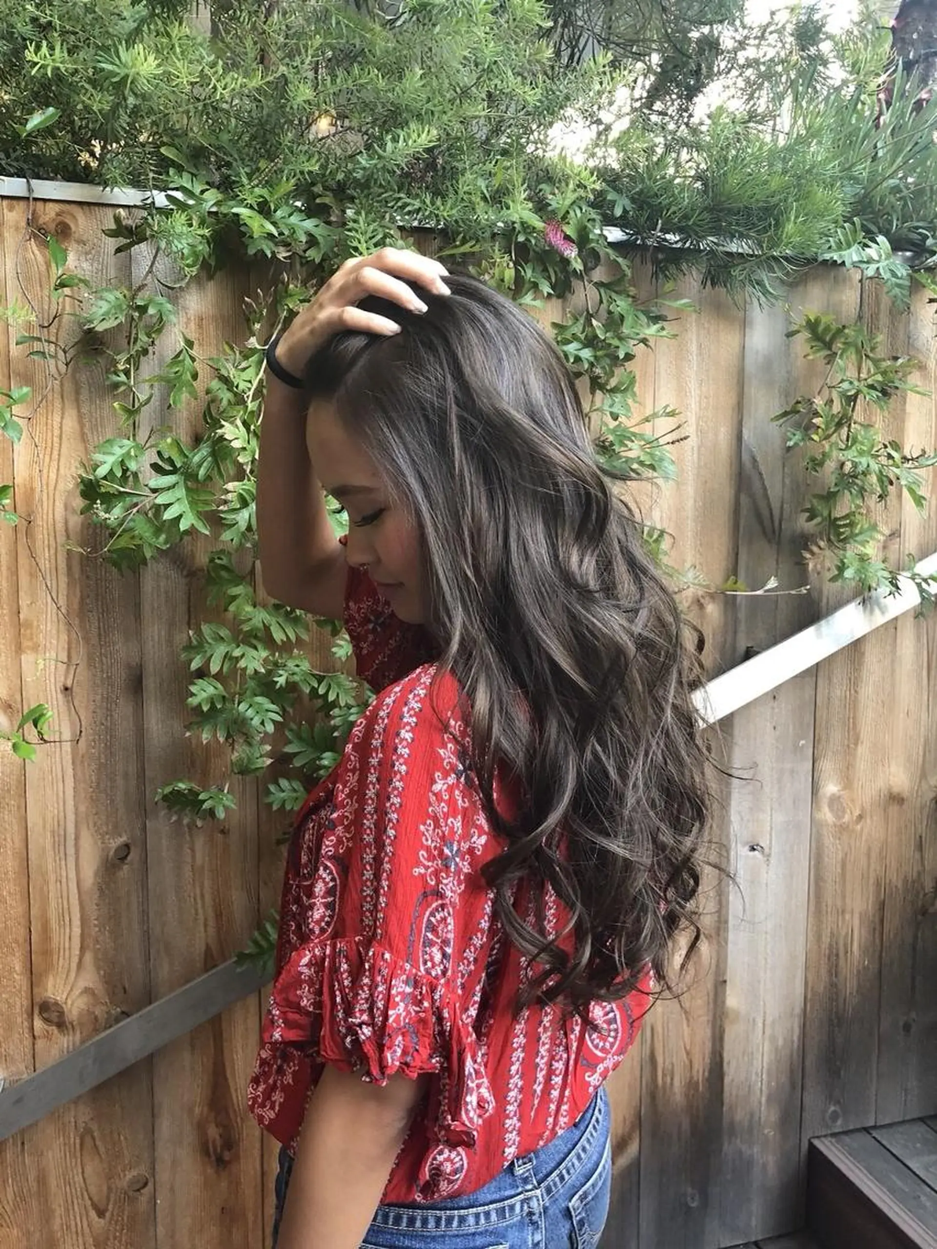 ロング カラー パーマ ヘアアレンジ Device ディバイスのヘアスタイル