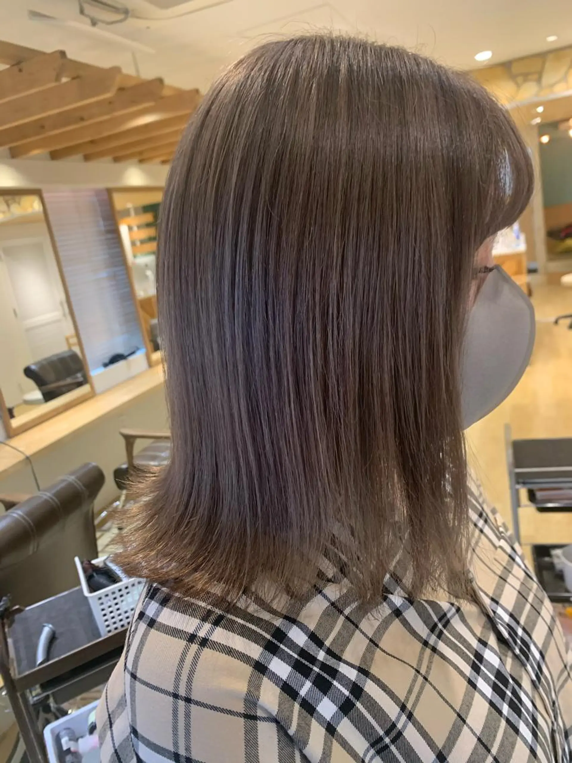 ミディアム ヘアカラー トリートメント 渋谷ハイトーン/ デザインカラー阿部のヘアスタイル