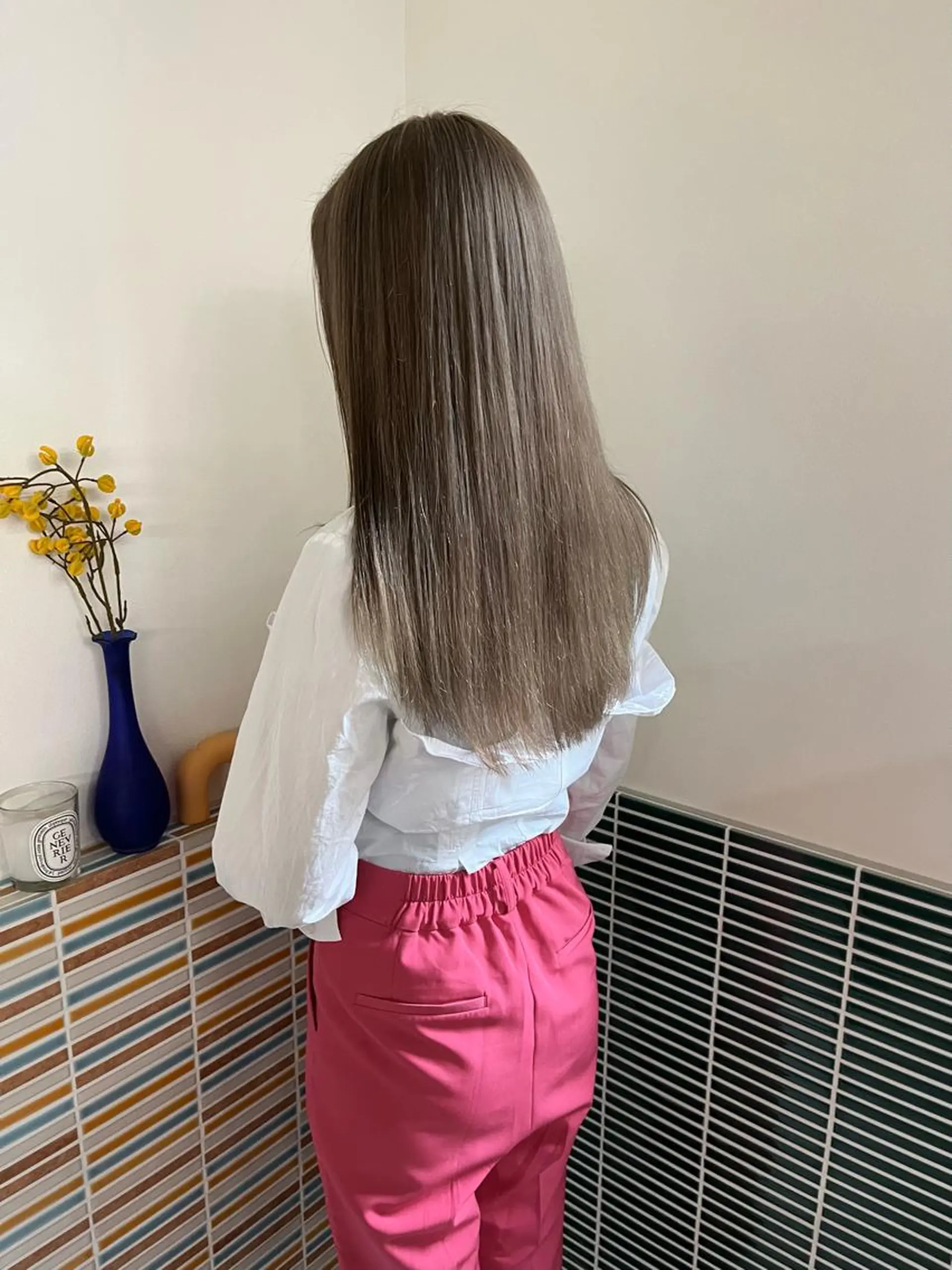 ロング カラー ブリーチ ヘアカラー トリートメント 🩷ハイトーン透明感 レイヤー🩷ユリカのヘアスタイル