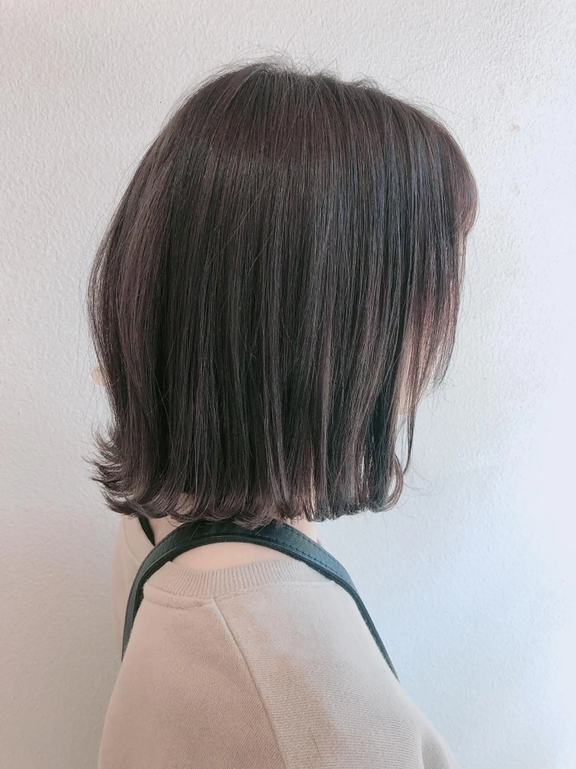 ショート カラー 外ハネヘア 西 めぐみのヘアスタイル