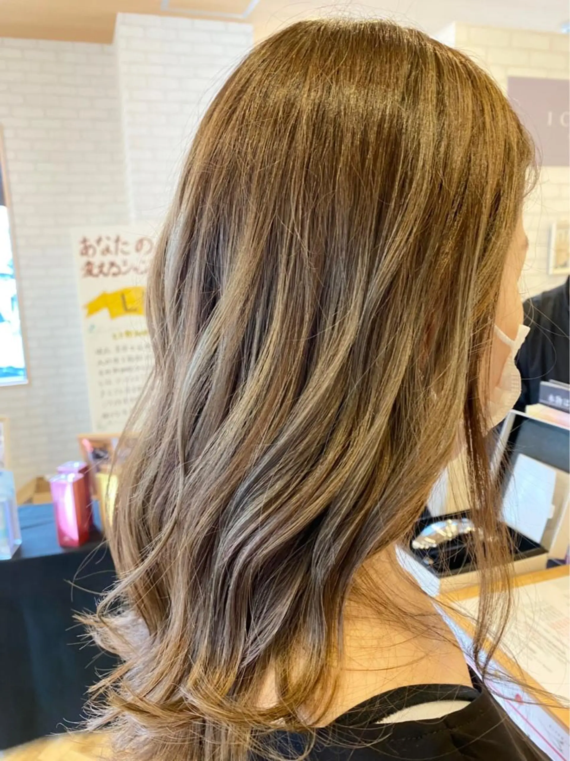 セミロング カット 尾崎 優也のヘアスタイル