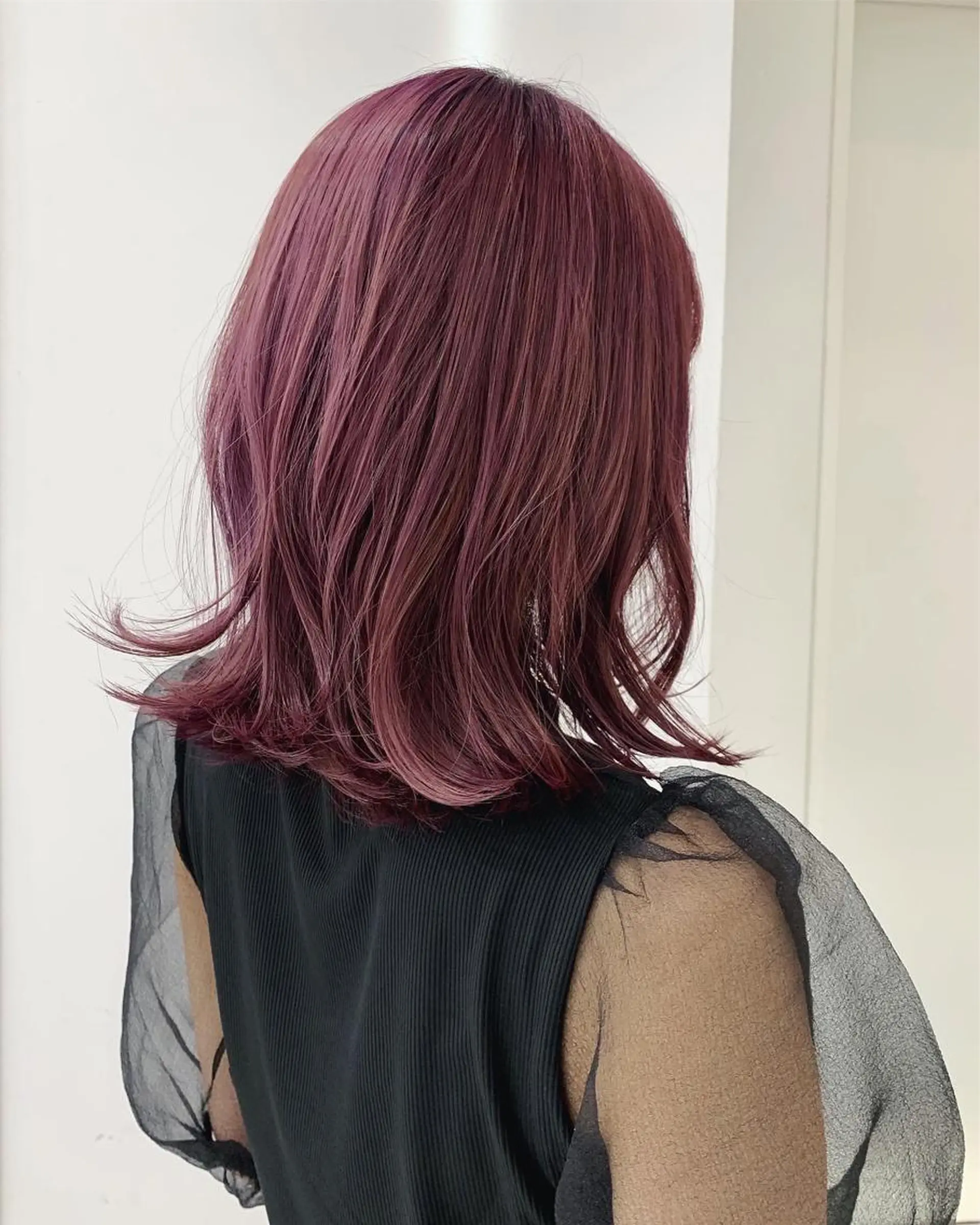 ミディアム カラー 森田 三琴のヘアスタイル