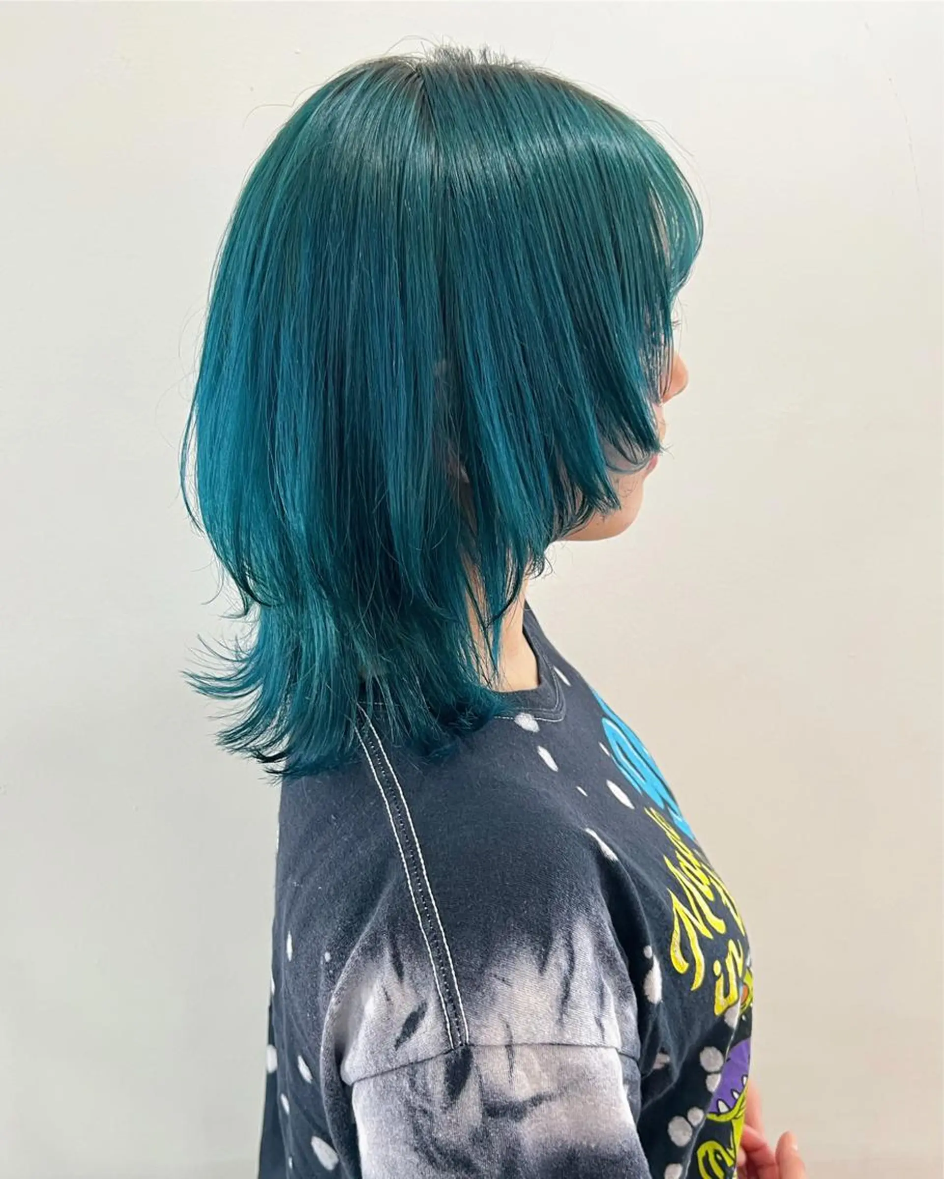 ミディアム カラー ウルフカット カット ヘアカラー フラム所属・WATANABE MISAKIのヘアスタイル