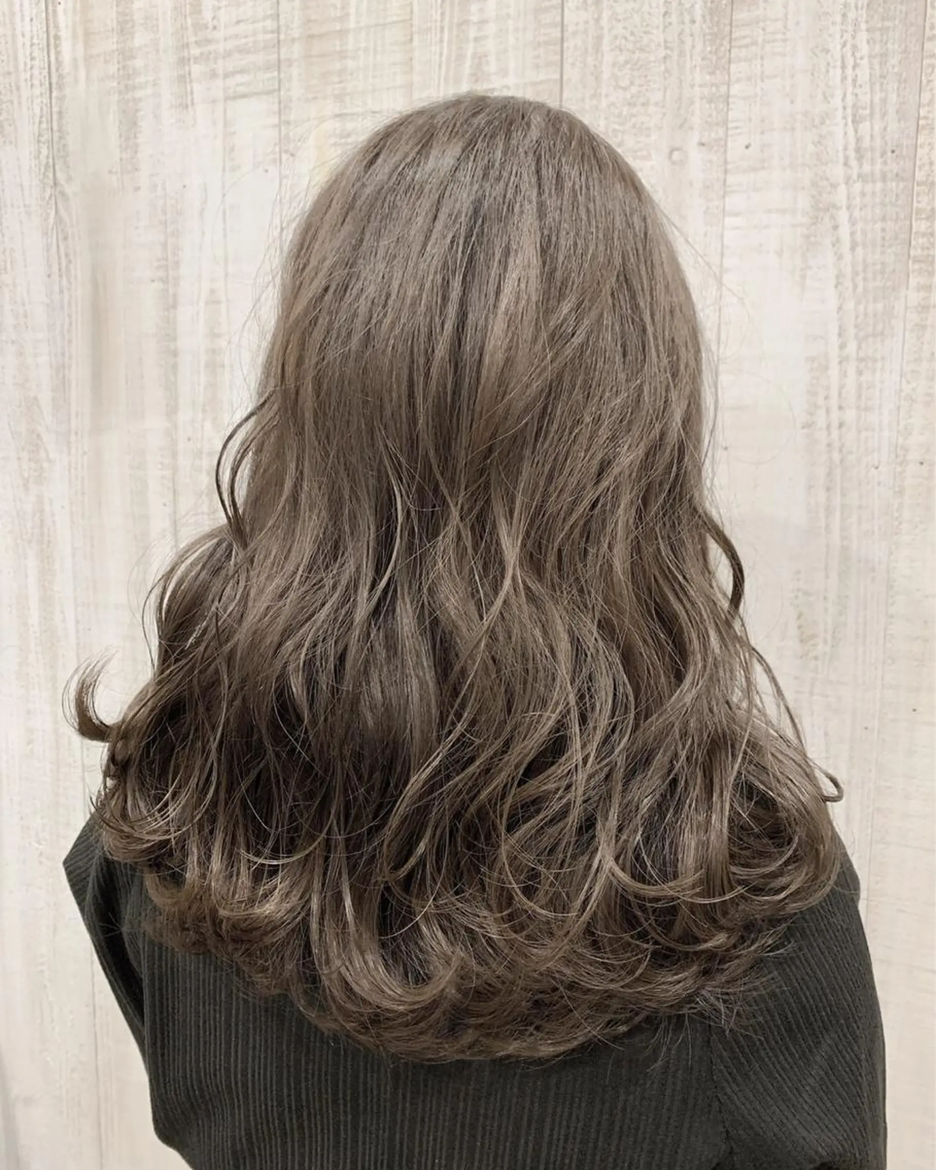 ロング カラー メンズ キッズ ネイル マツエク・マツパ 女性専用サロン梅田 髪質改善カラーakiのヘアスタイル