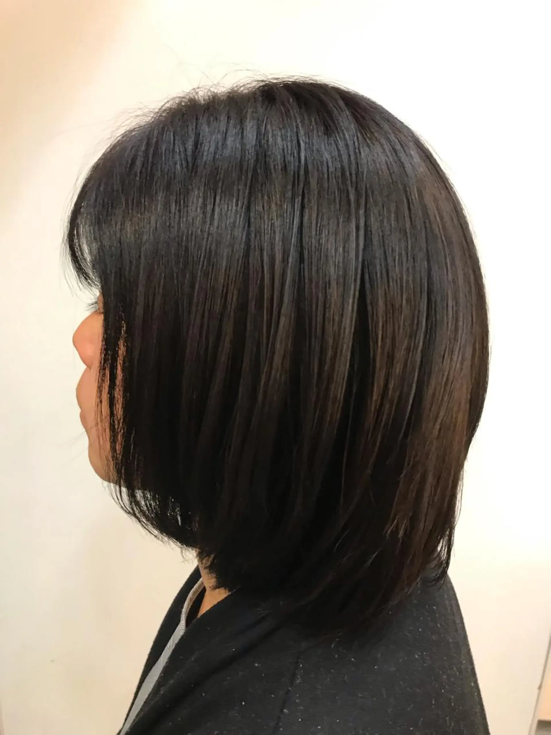 ミディアム sea's所属・ヒラカホ/矢場町/ ブリーチ/似合わせのヘアスタイル