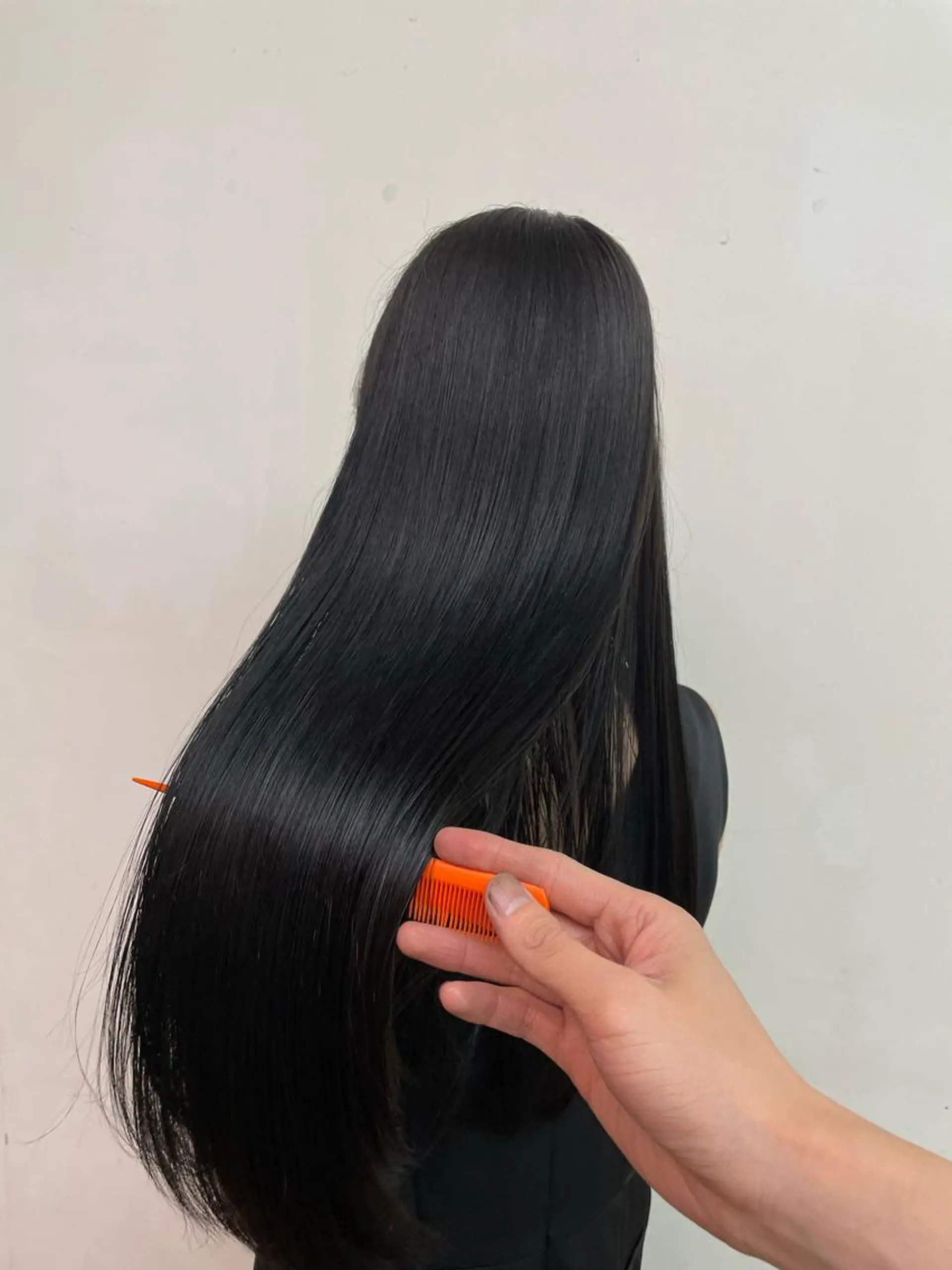 ロング カラー 透明感カラー ダークグレー オレンジ 髪質改善 トリートメント ⚡️学芸大学 川上拓真⚡️のヘアスタイル