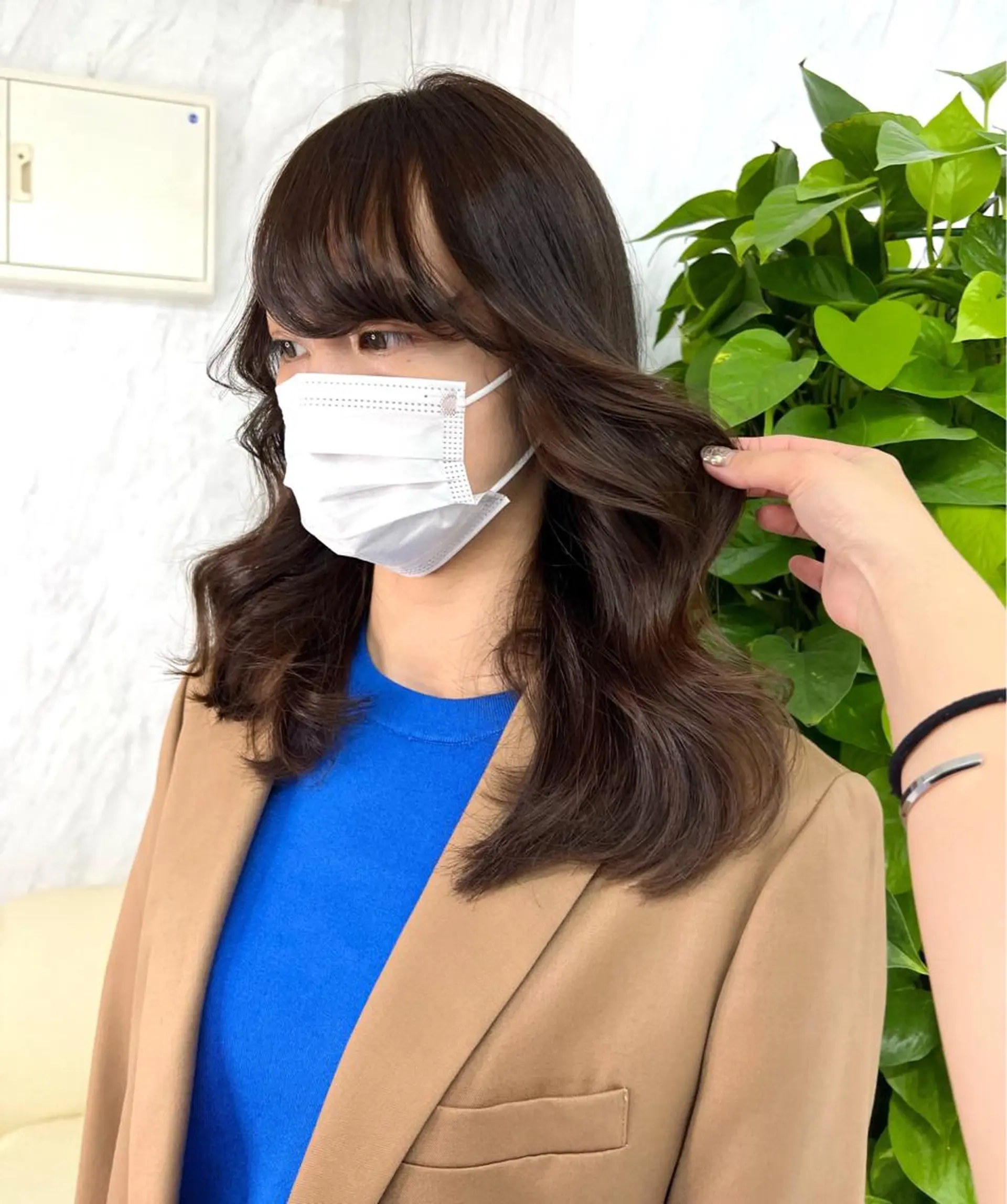 ミディアム カラー シールエクステ ハイトーンカラー エクステ ヘアカラー トリートメント シールエクステ特化 ハイトーン、NANAのヘアスタイル