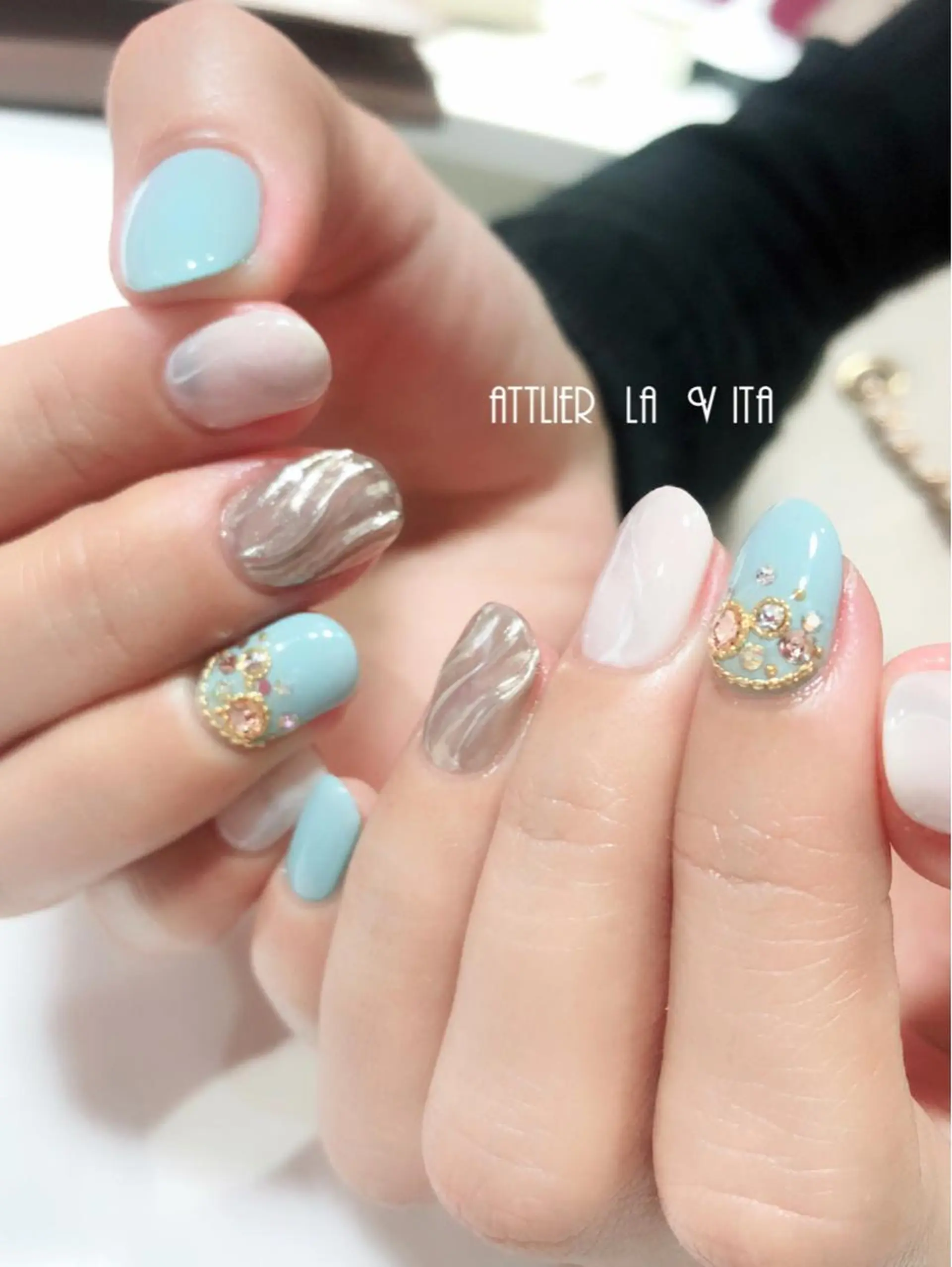 ネイル 大理石ネイル(マーブル) ミラーネイル ストーンネイル ハンドネイル atelier la vita所属・lavita. mimuraのネイルデザイン