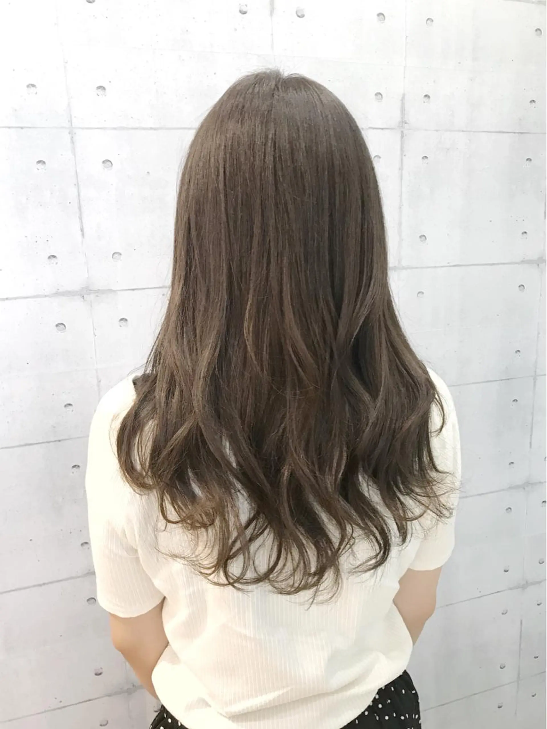 ロング カラー ベージュカラー 透明感カラー イルミナカラー カット ヘアカラー トリートメント 高木 麻知子のヘアスタイル