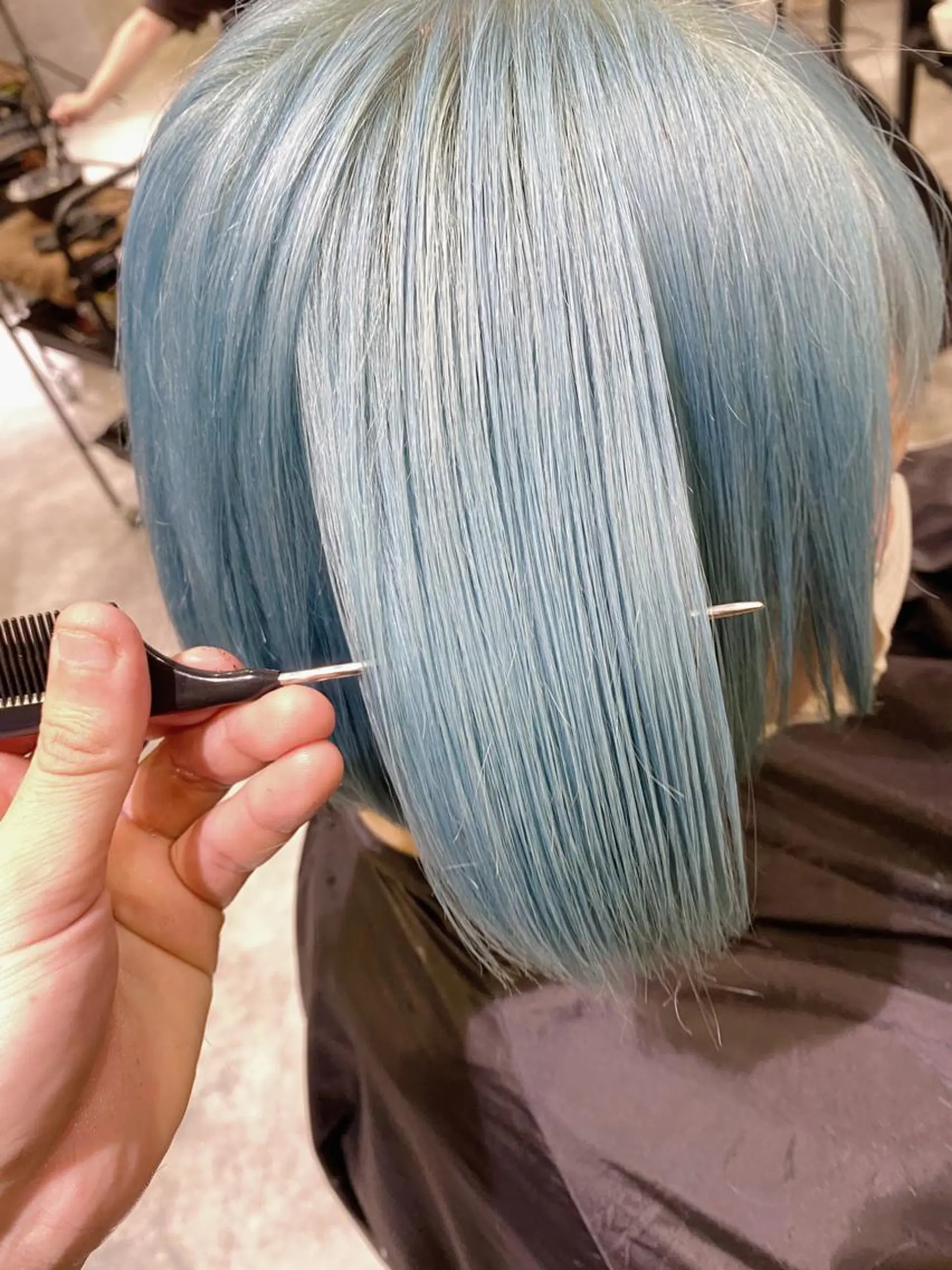 ショート カラー _WHITE 天王寺のヘアスタイル