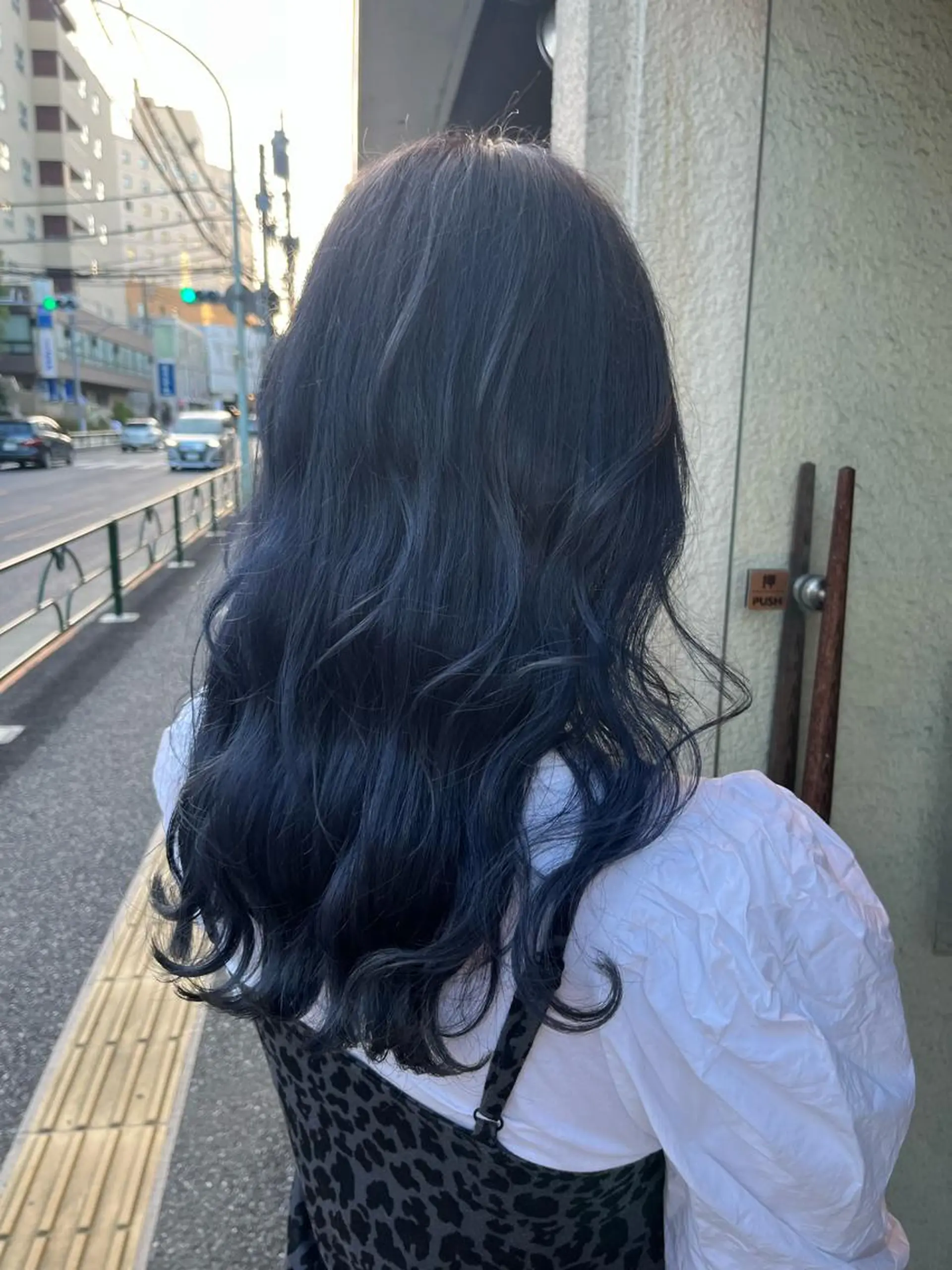 ロング カラー 艶髪/ハイトーン/ ヘアセット/モエノのヘアスタイル