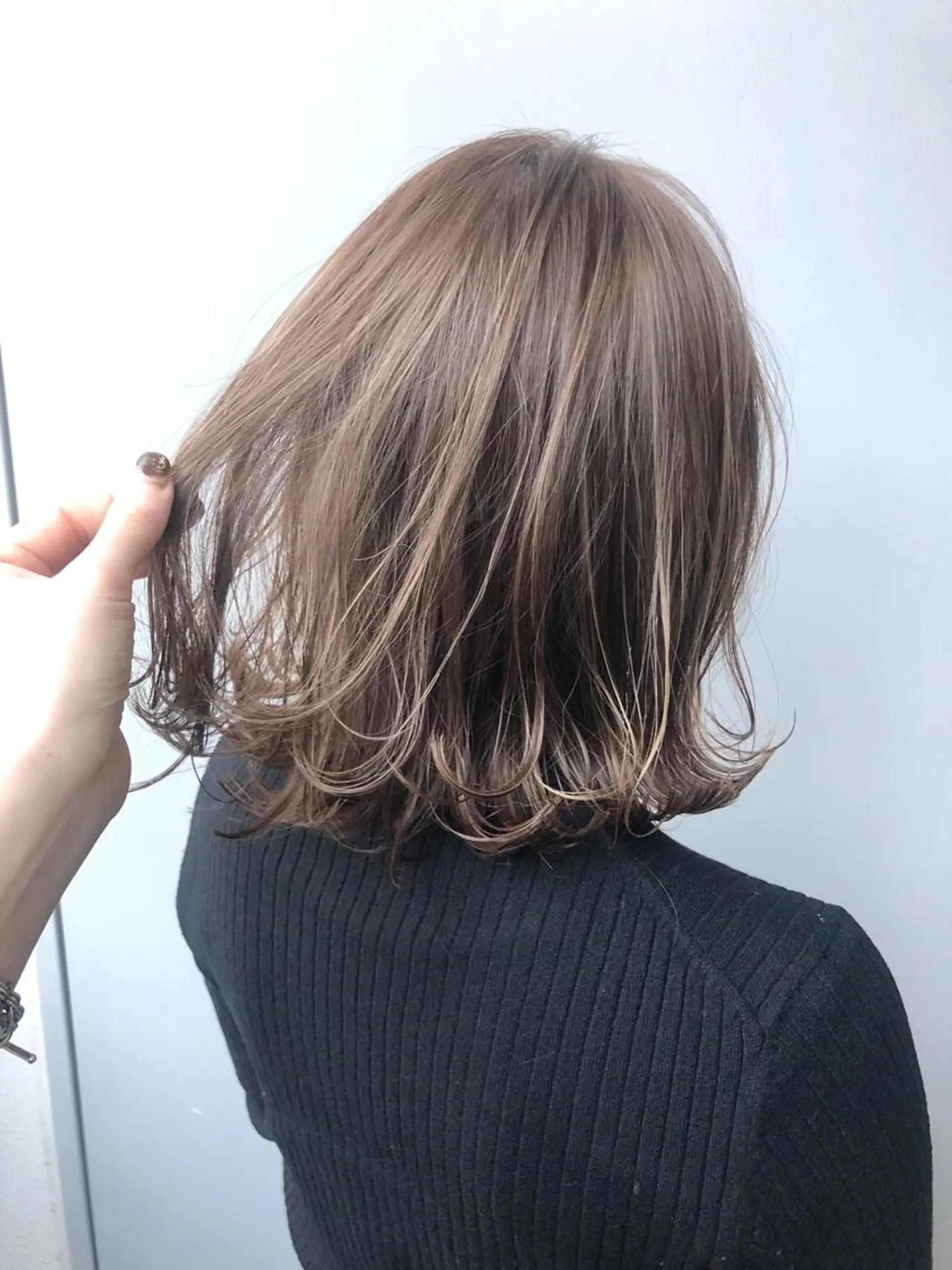 セミロング カラー パーマ ヘアアレンジ メンズ キッズ ネイル マツエク・マツパ メンズハイライト ベージュカラー ハイライトカラー モカベージュ ボブ Rene'所属・当日予約⭕️ yuriのヘアスタイル