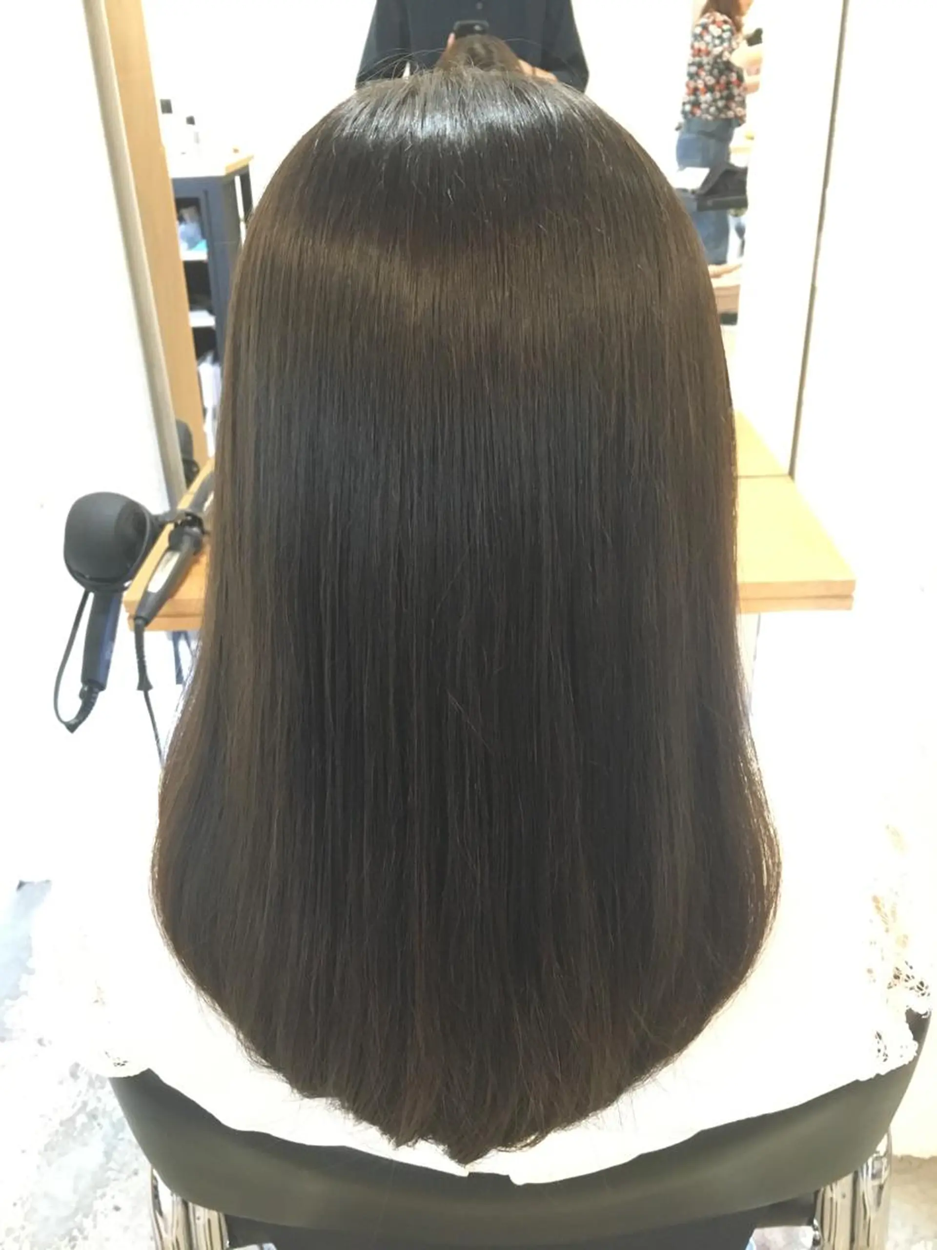 セミロング カラー アクアカラー アッシュ メンズ眉毛ITSUK Iメンズ専門　新宿の眉毛・アイブロウイメージ