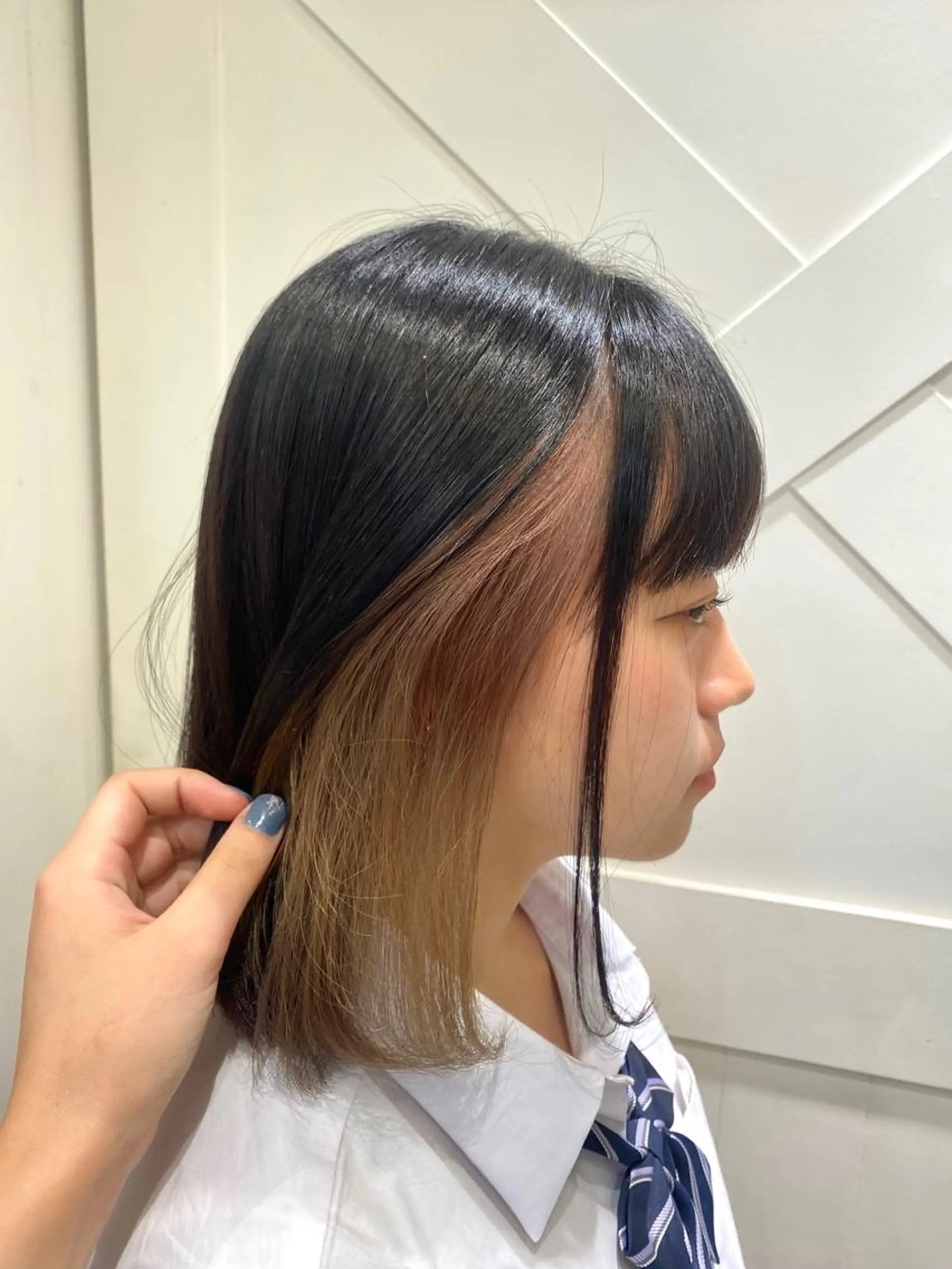 セミロング カラー 💙mai🫧 縮毛矯正・ハイライトのヘアスタイル