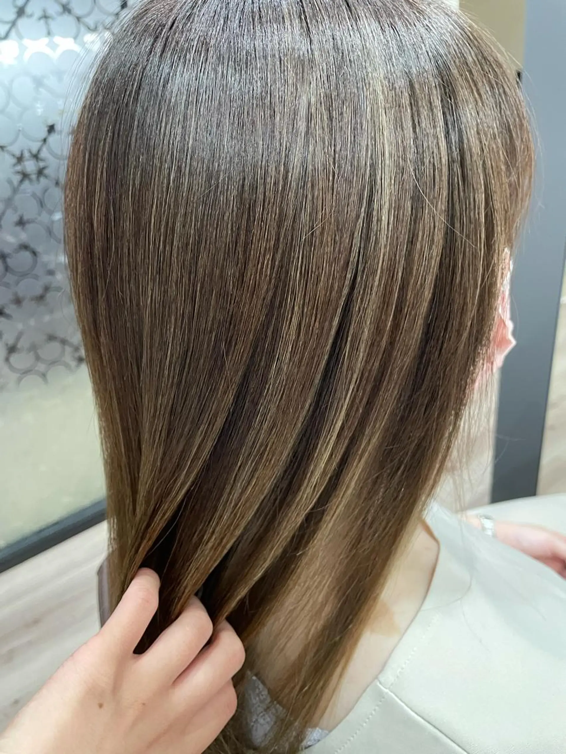 ロング ハイライト たなか りなのヘアスタイル