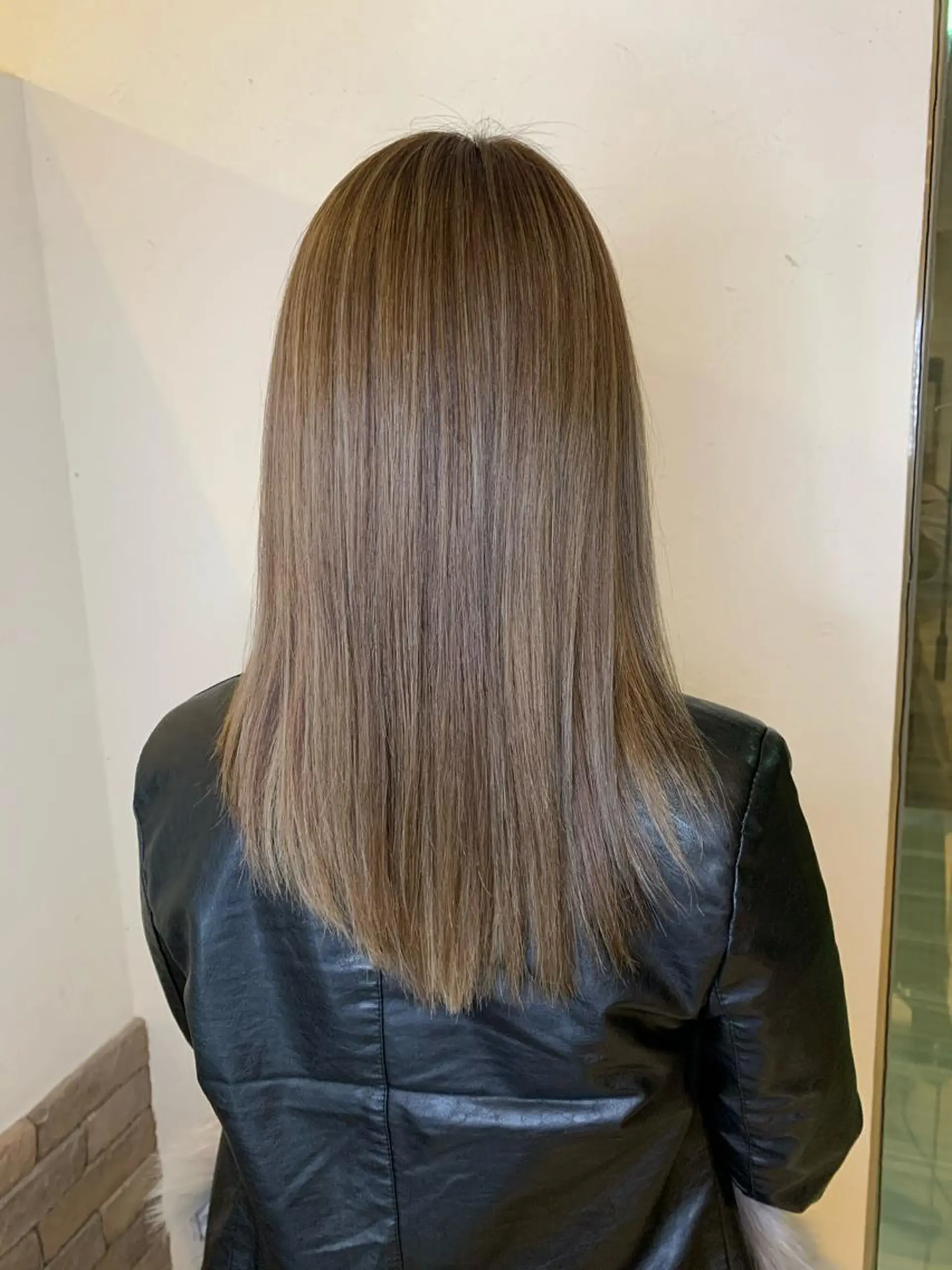 ミディアム ハピネスクローバー学園前所属・✨ミニモ指名奈良1位 ✨濱崎のヘアスタイル