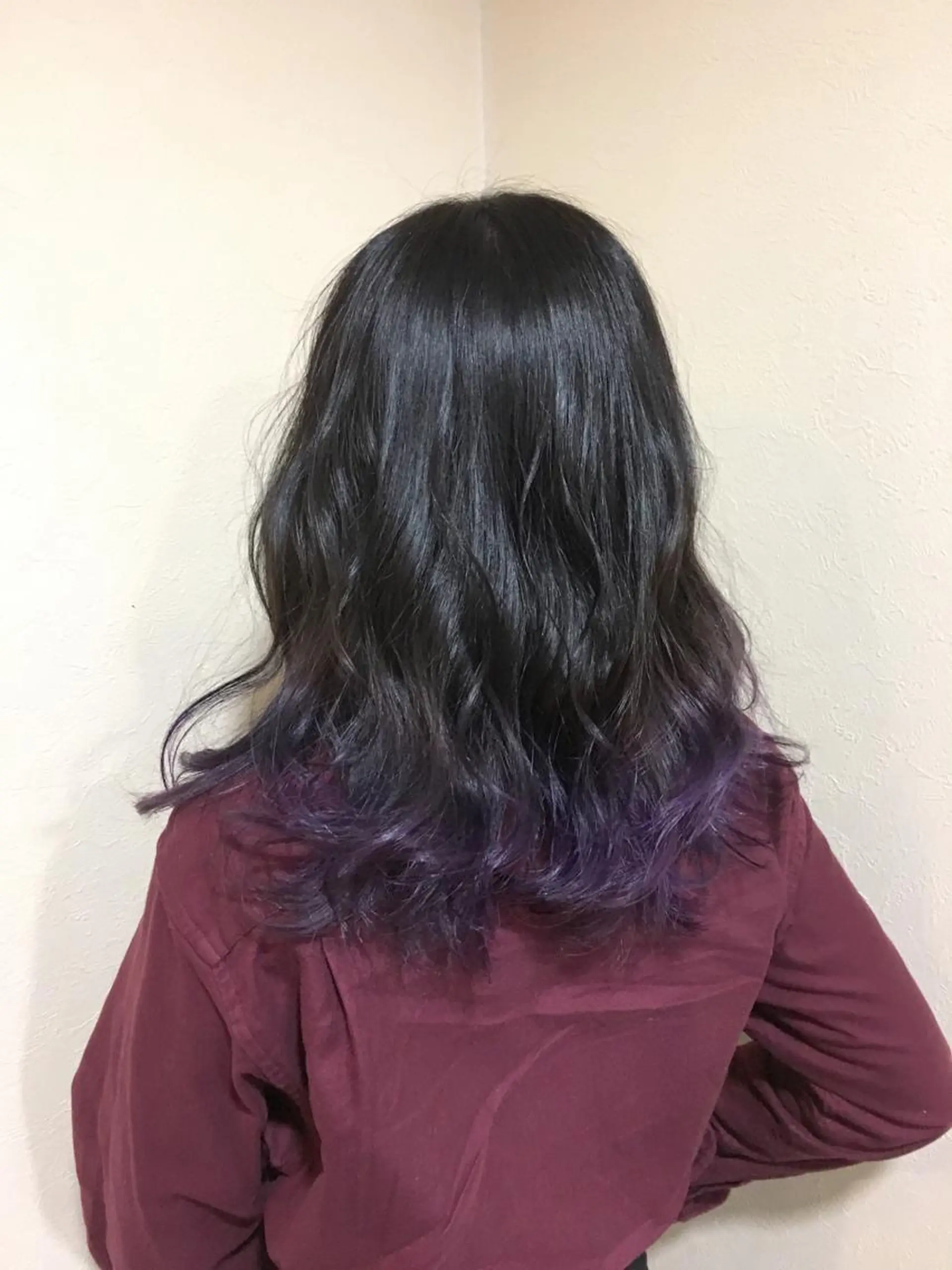 カラー 工藤 綾華のヘアスタイル